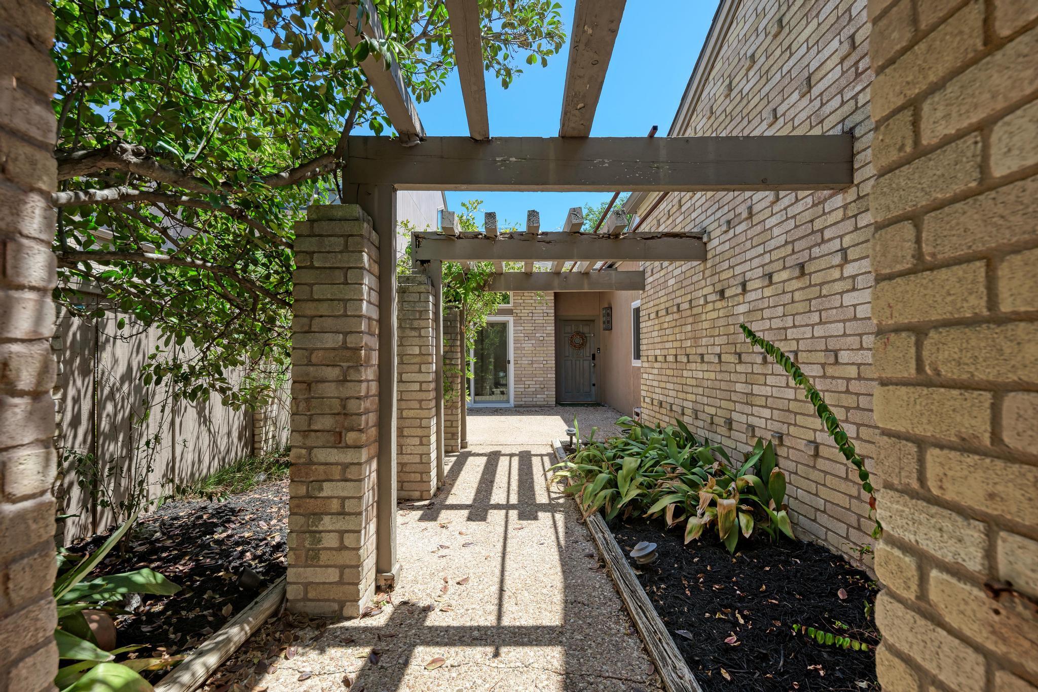 3837 Steck Ave, Austin, TX 78759