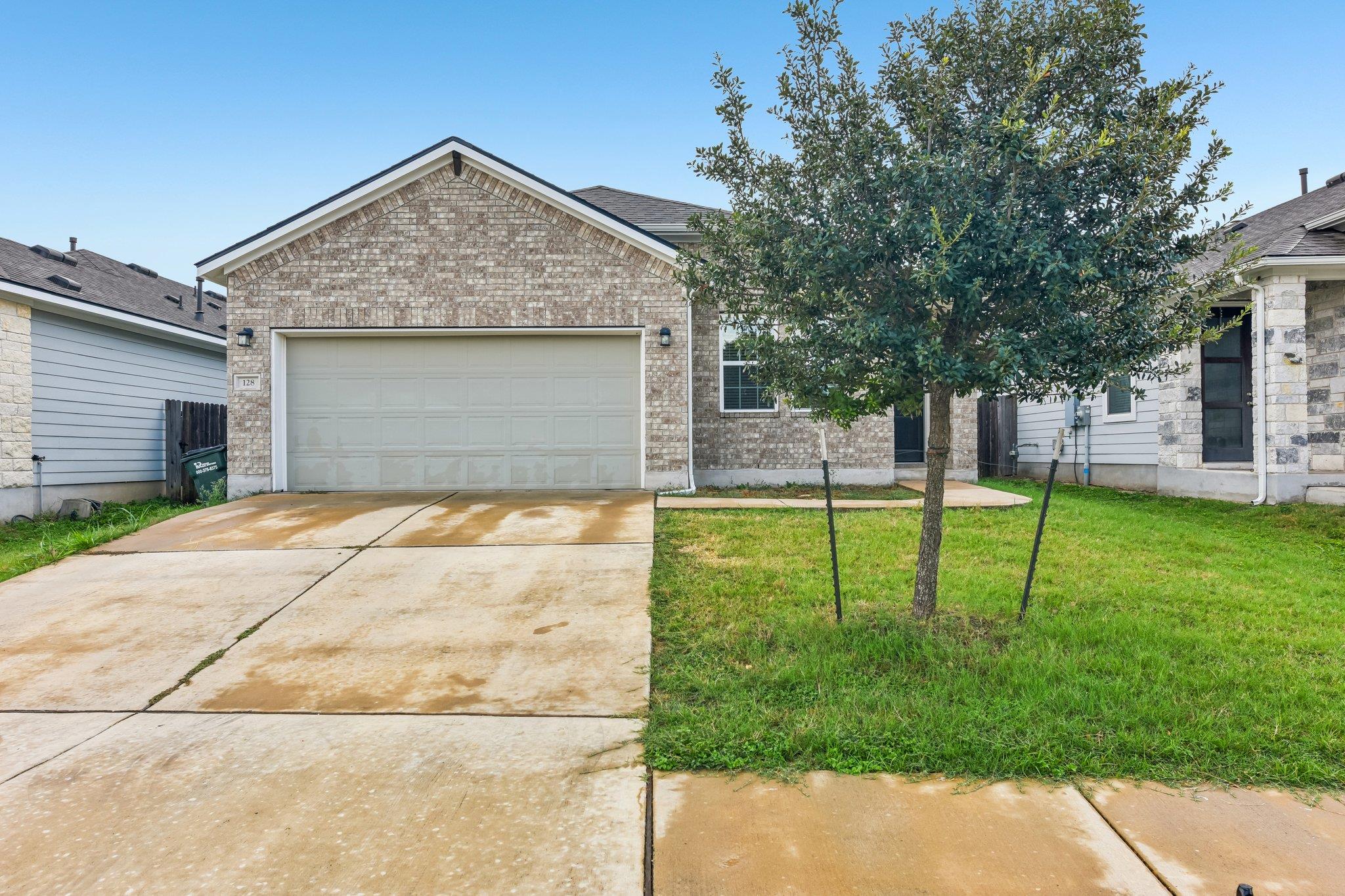 128 Lacey Oak Loop, San Marcos, TX 78666