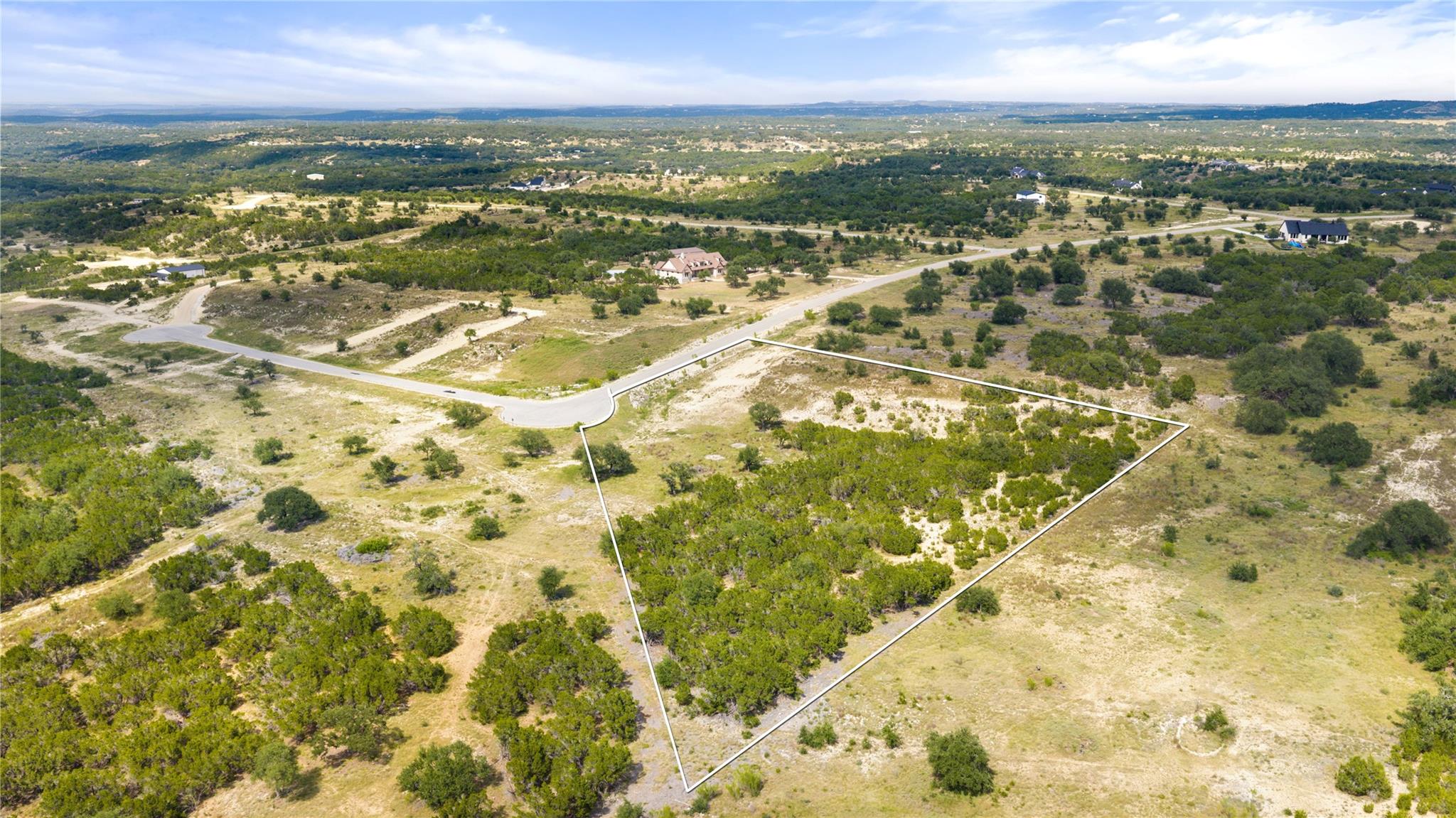 147 E Flying Owl DR, Johnson City, TX 78636