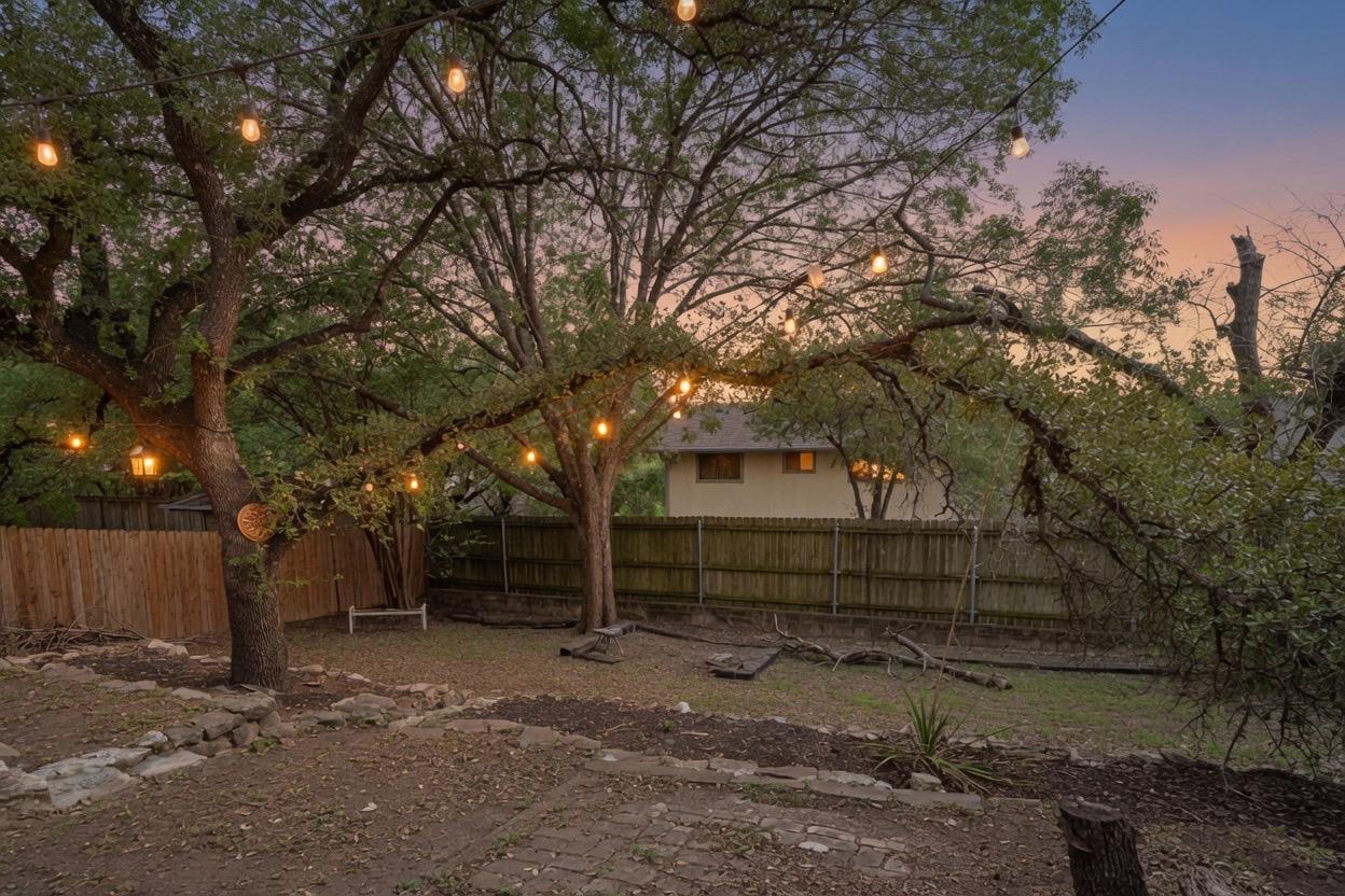 8501 Selway DR, Austin, TX 78736