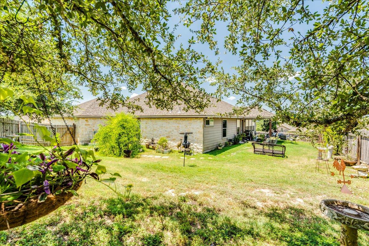 17912 Linkhill DR, Dripping Springs, TX 78620