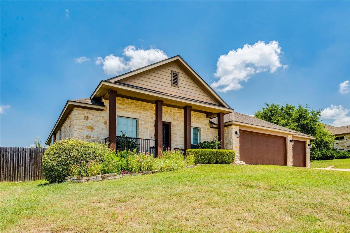 17912 Linkhill DR, Dripping Springs, TX 78620