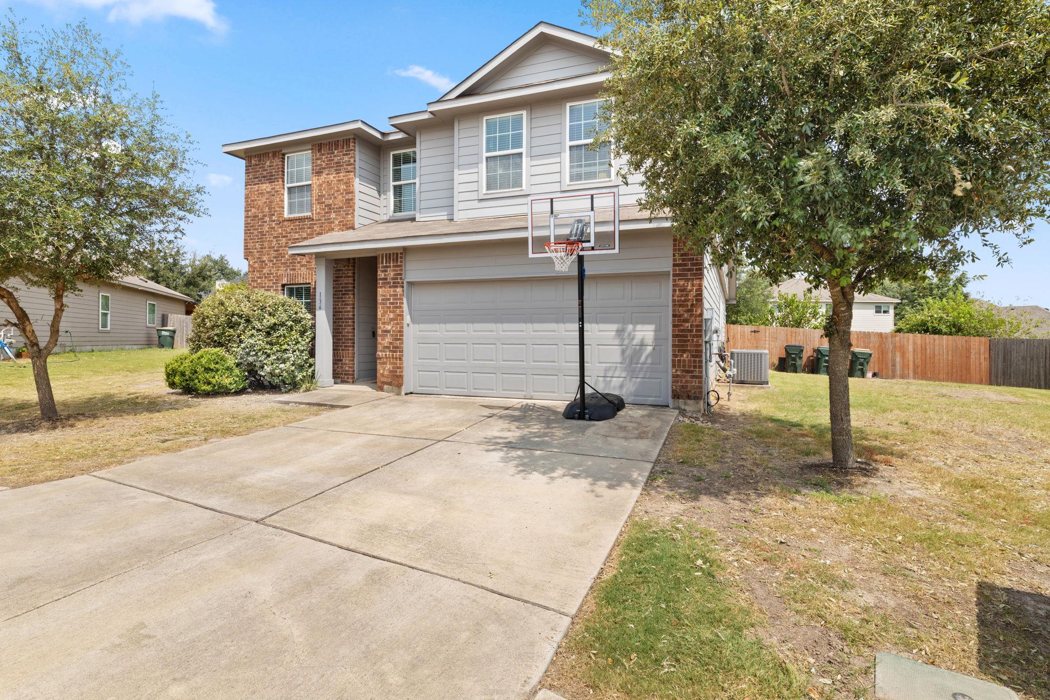 136 Charing CV, Kyle, TX 78640