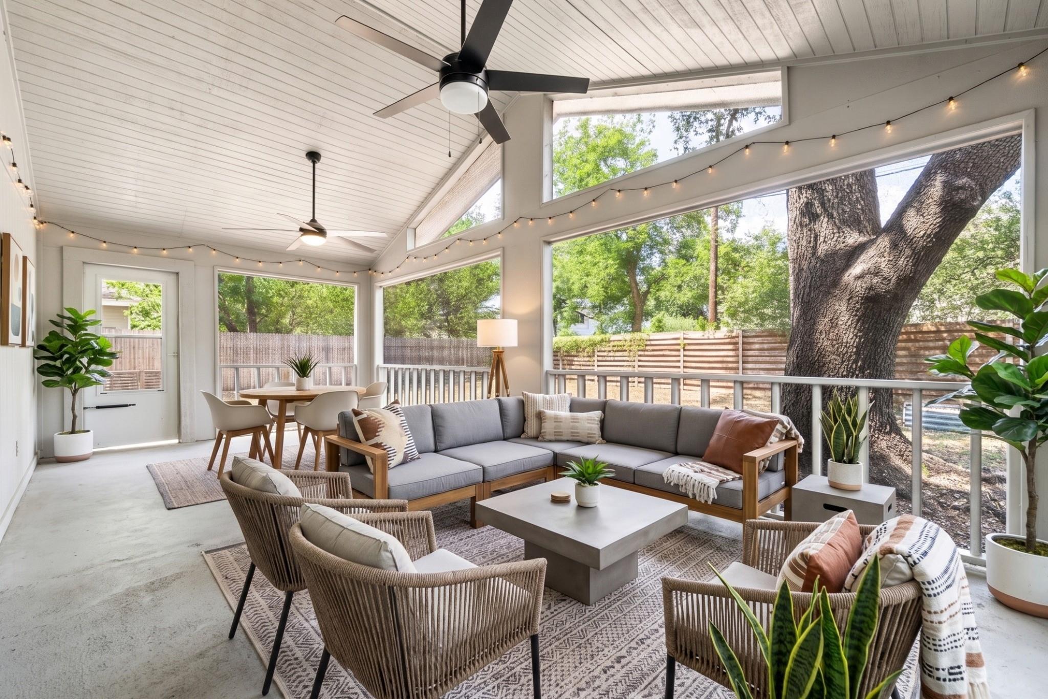 2600 Rogge LN, Austin, TX 78723