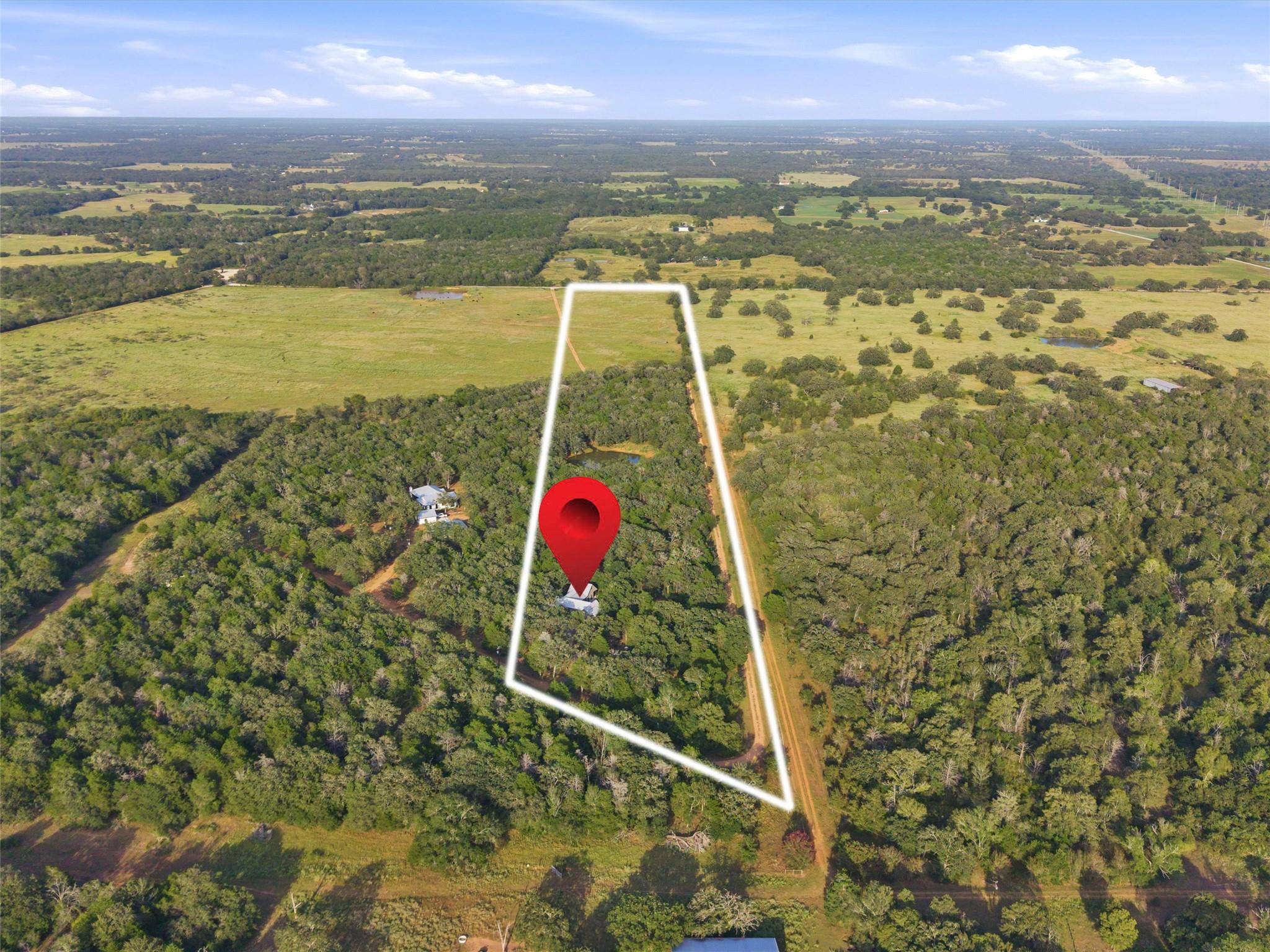 299 Nink RD #A, Smithville, TX 78957