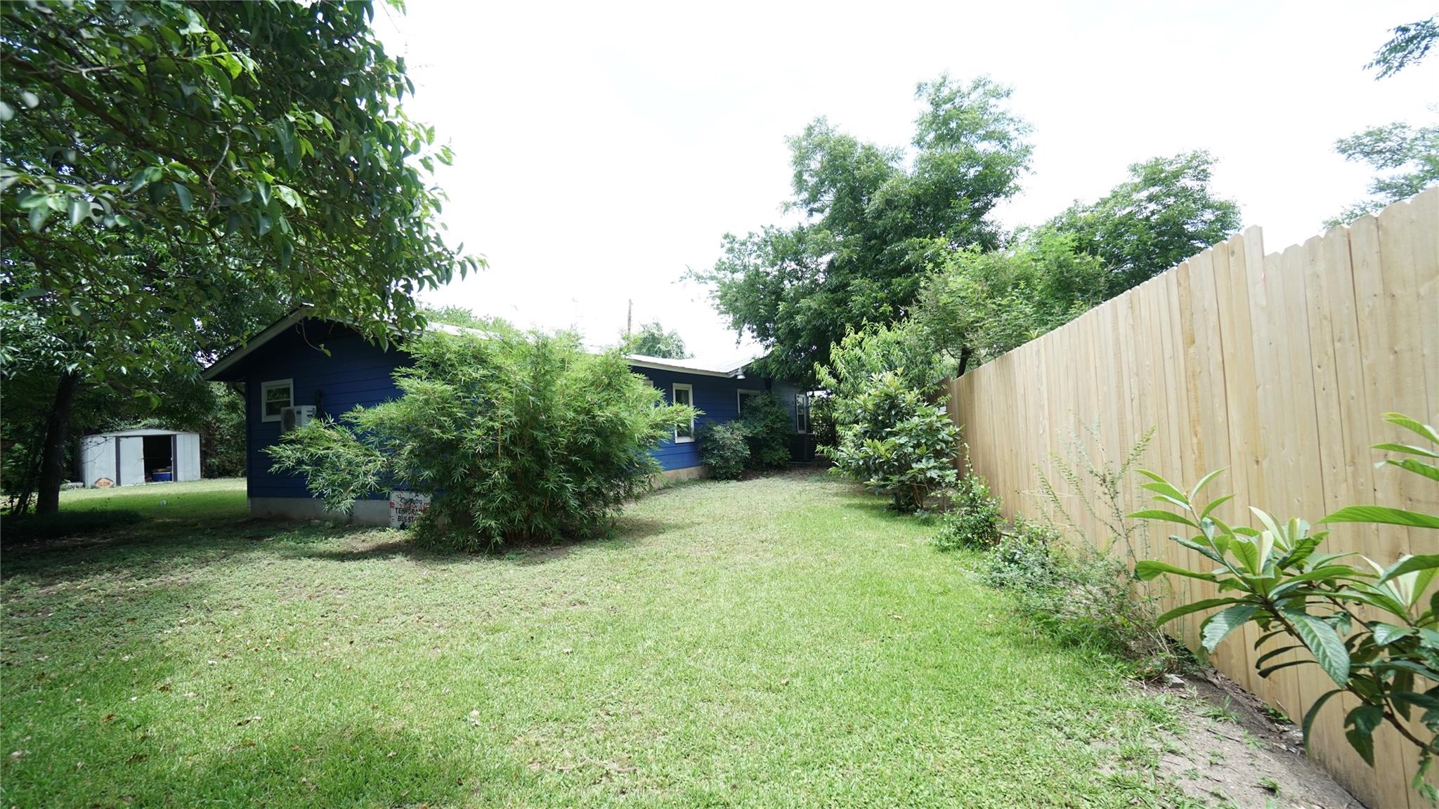 1808 Wildrose DR, Austin, TX 78721