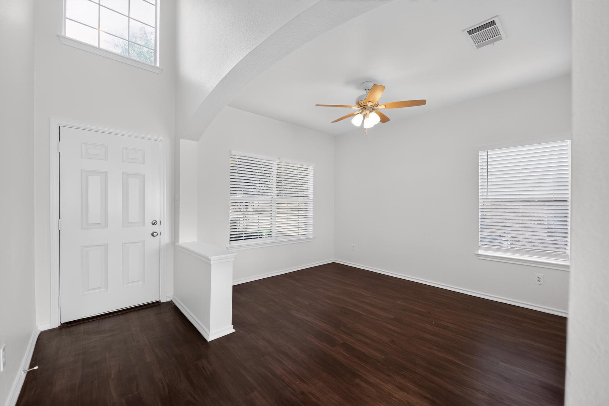 256 Poplarwood DR, Kyle, TX 78640
