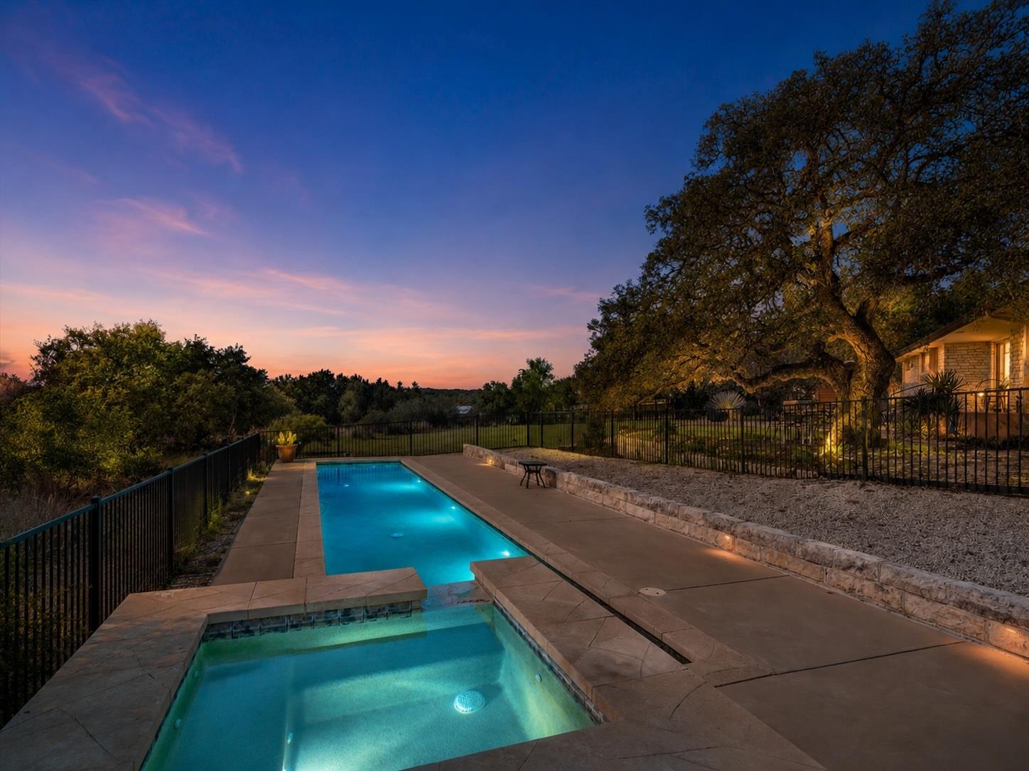 404 Skyline RD, Georgetown, TX 78628
