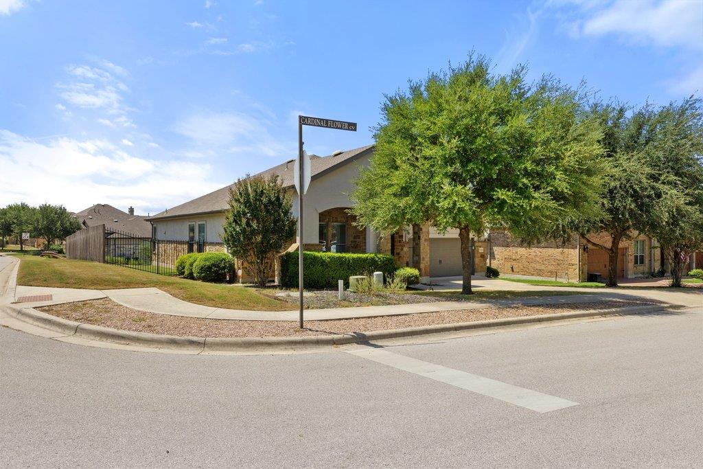 5301 Cardinal Flower CV, Spicewood, TX 78669