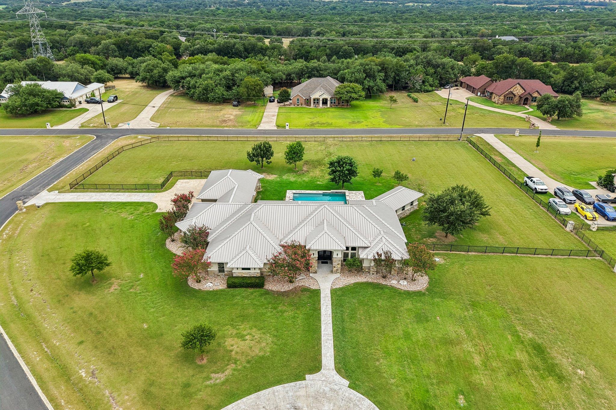 6258 Miller LN, Belton, TX 76513