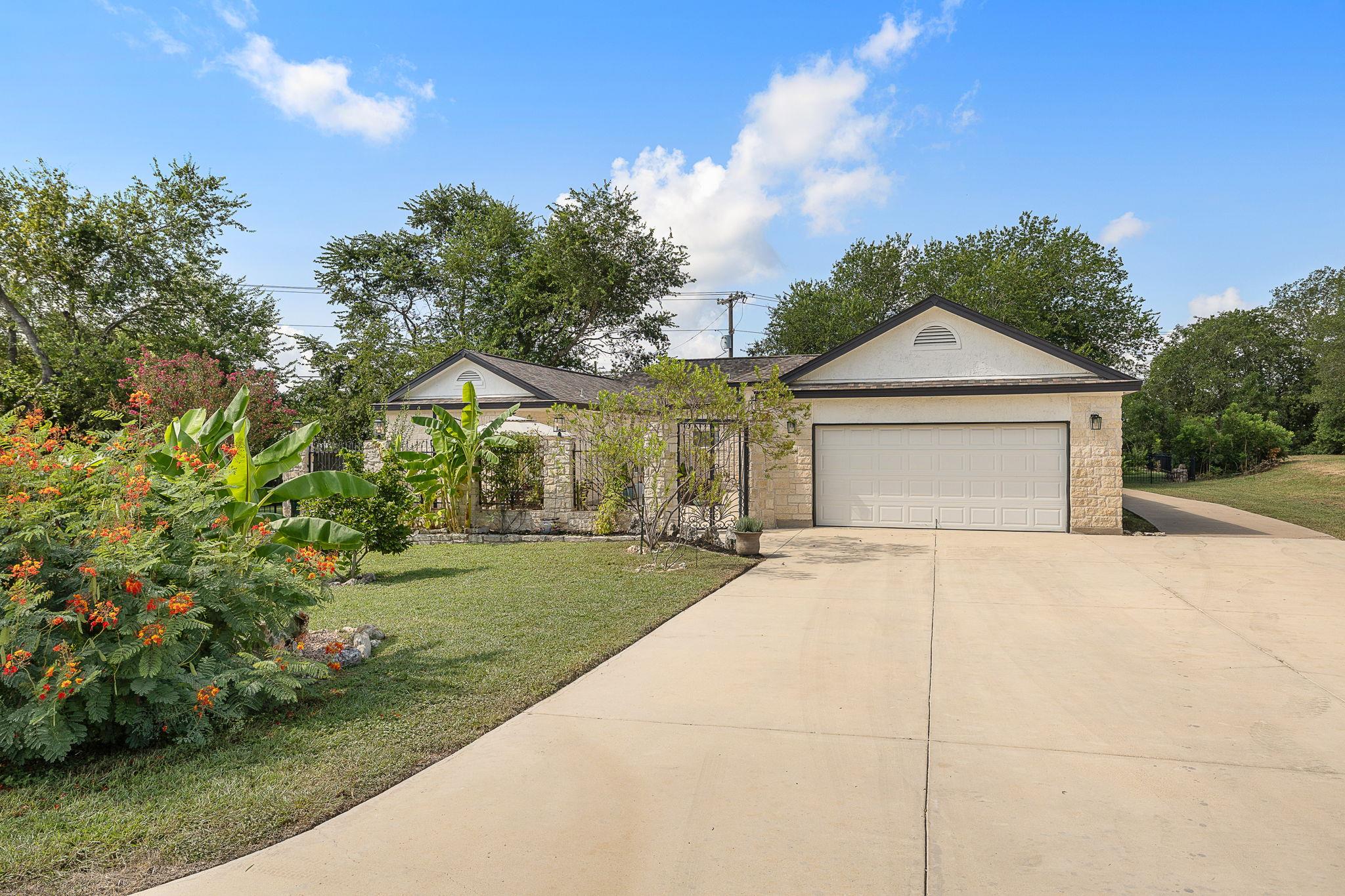 11808 Arnold LN, Austin, TX 78748