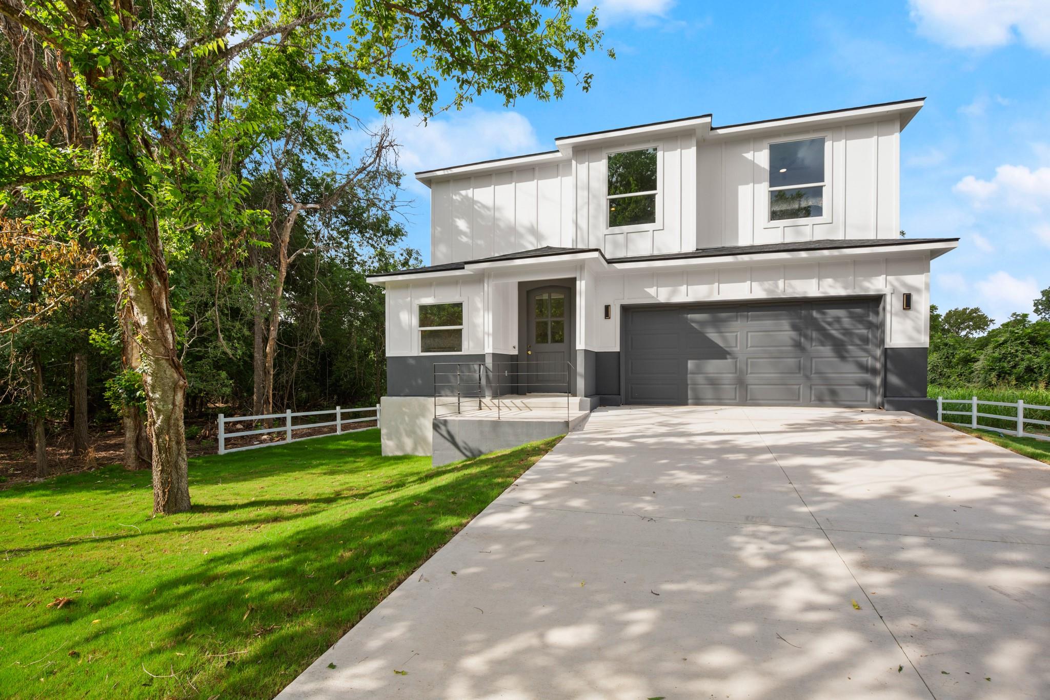147 Kahana LN, Bastrop, TX 78602