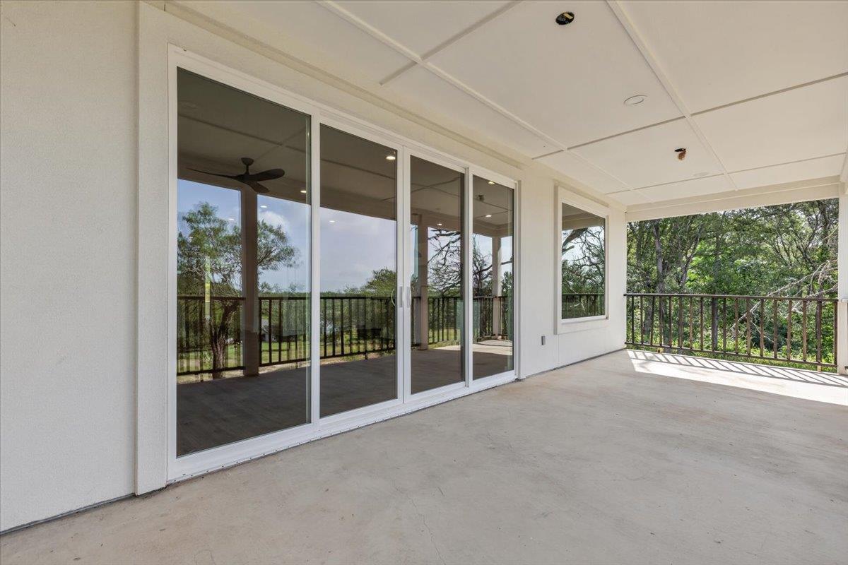 248 Kaukonahua LN, Bastrop, TX 78602