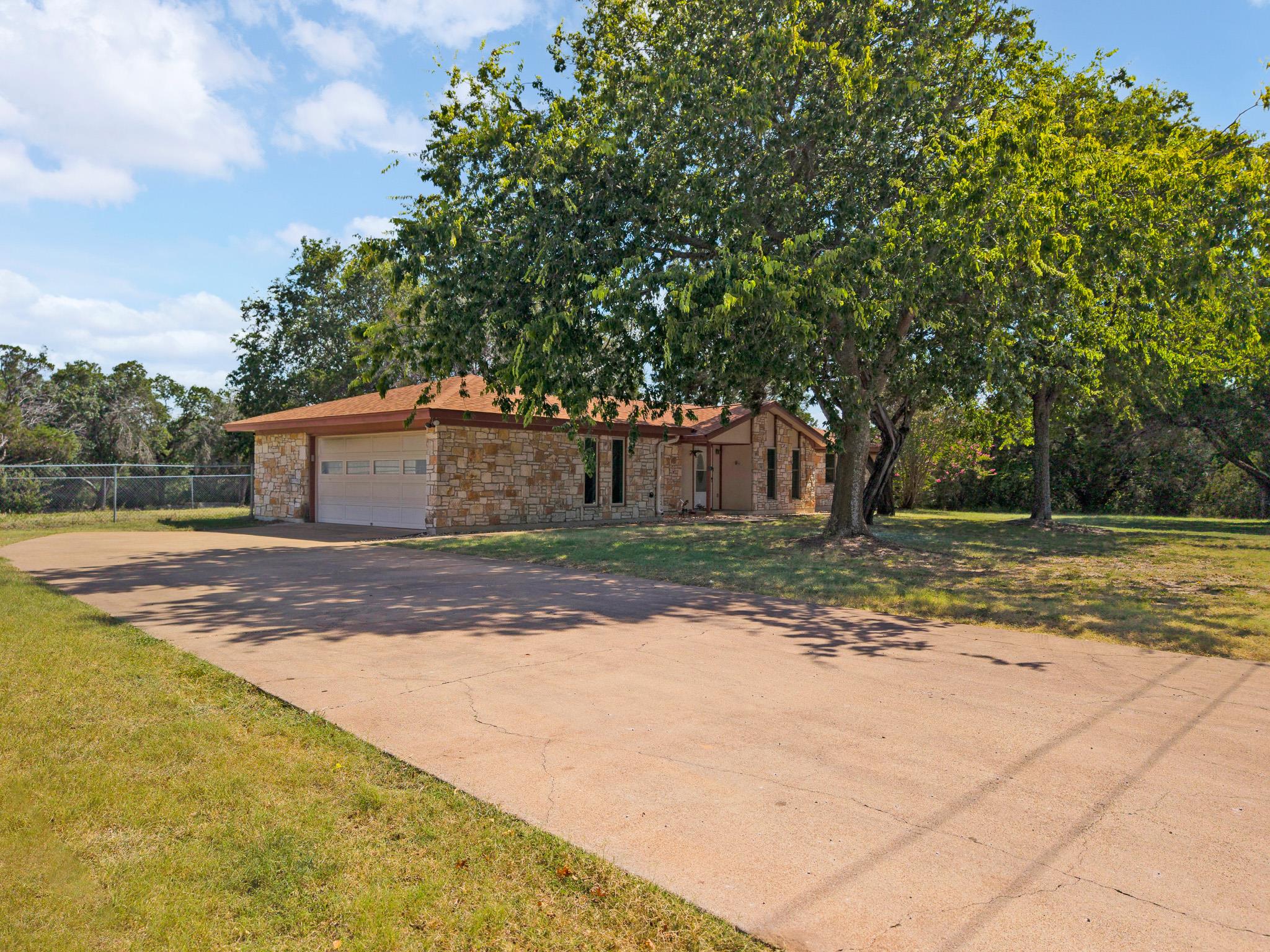381 County Road 4755, Kempner, TX 76539
