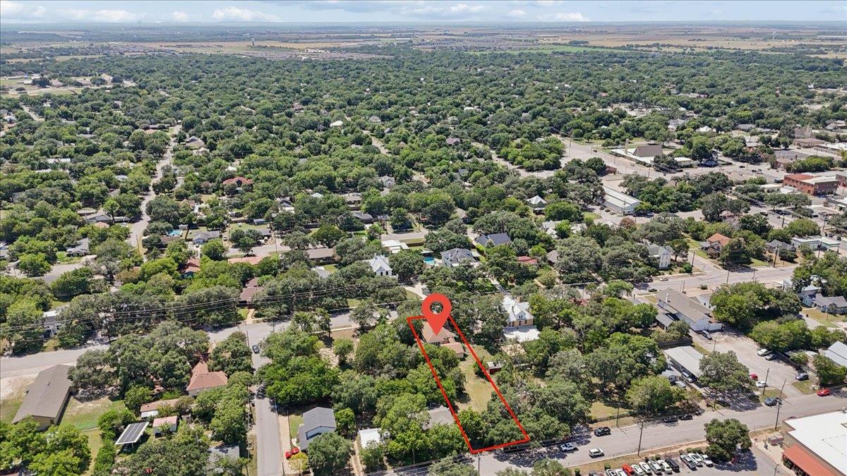 514 S Main ST, Lockhart, TX 78644