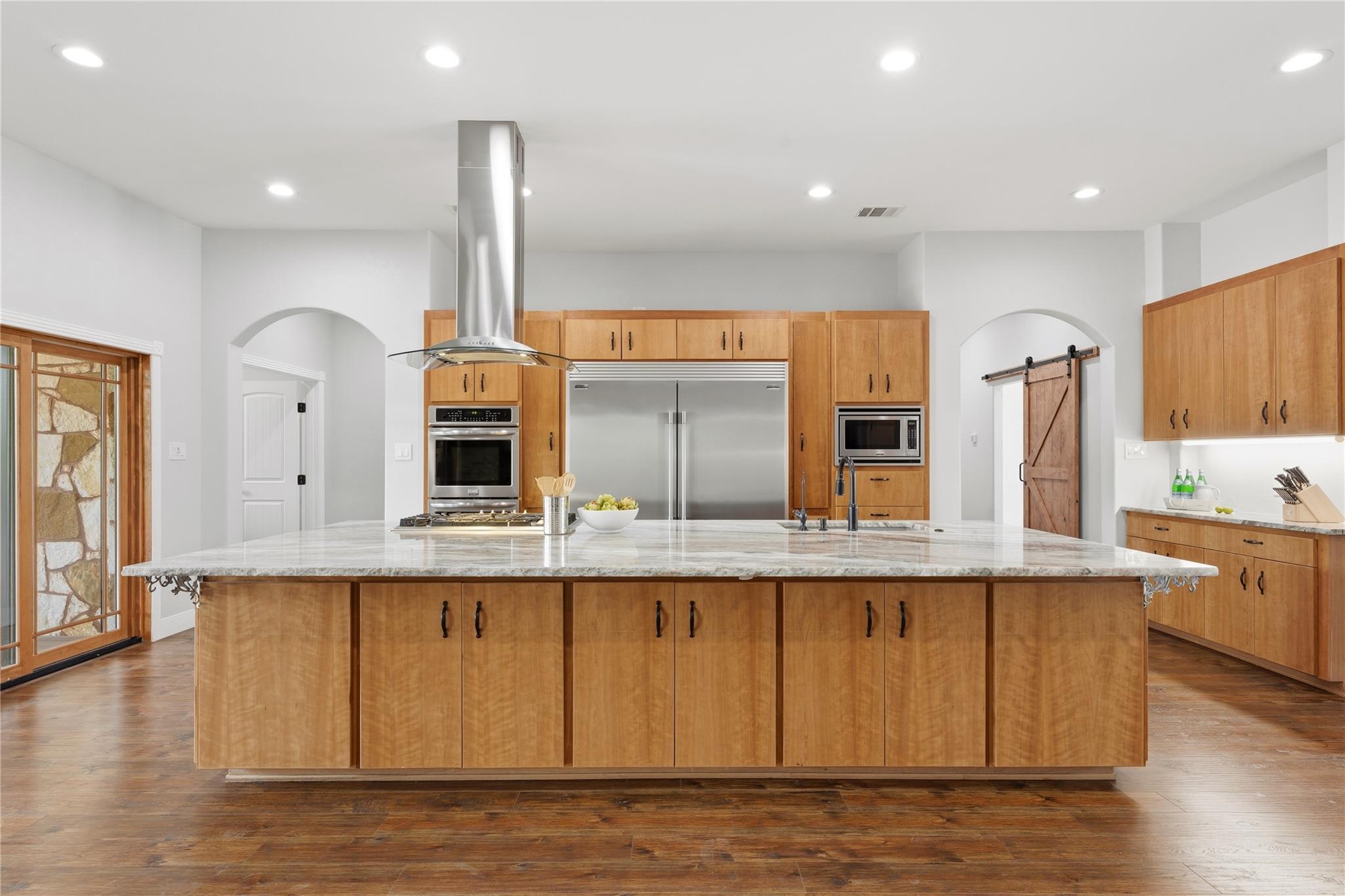 224 Liberty Bell LN, Dripping Springs, TX 78620
