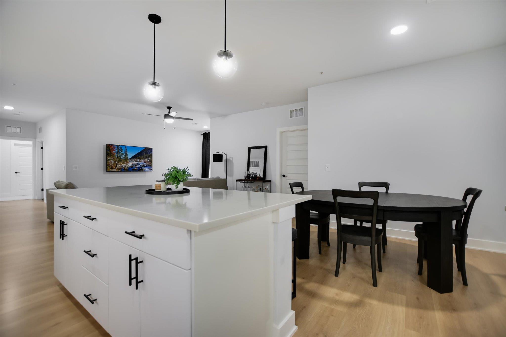 3101 Govalle Ave #207, Austin, TX 78702