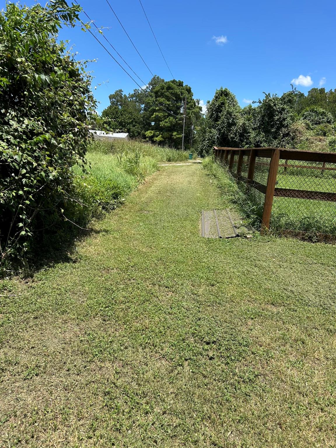 704 Hill ST, Smithville, TX 78957