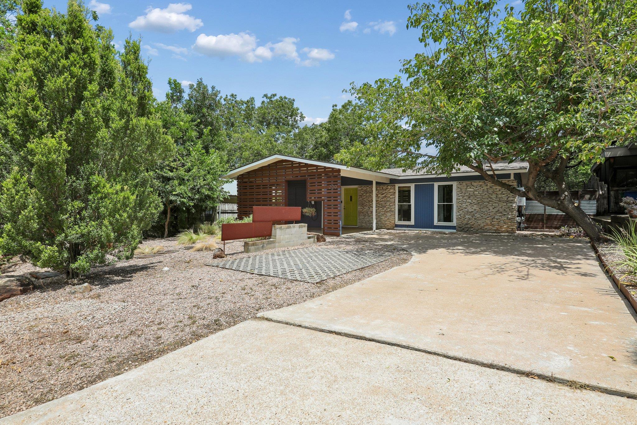 200 La Vista ST, Austin, TX 78704