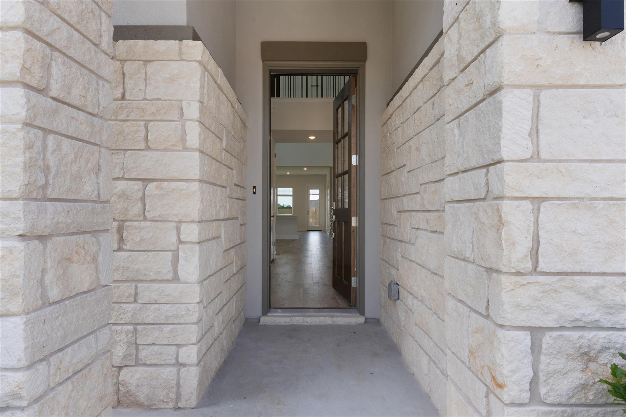 213 Montecido DR, Liberty Hill, TX 78642