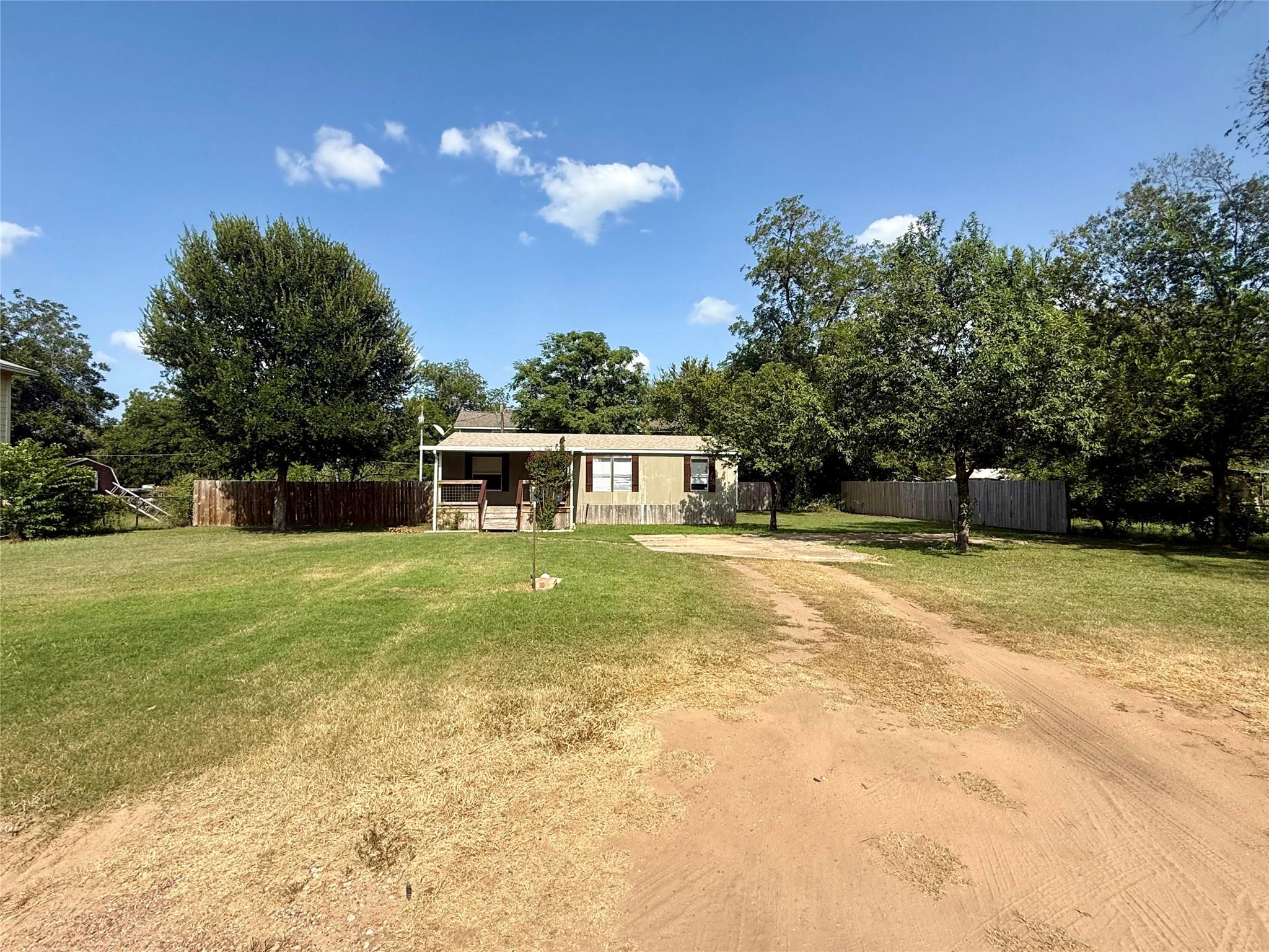 2001 Pecan ST, Bastrop, TX 78602