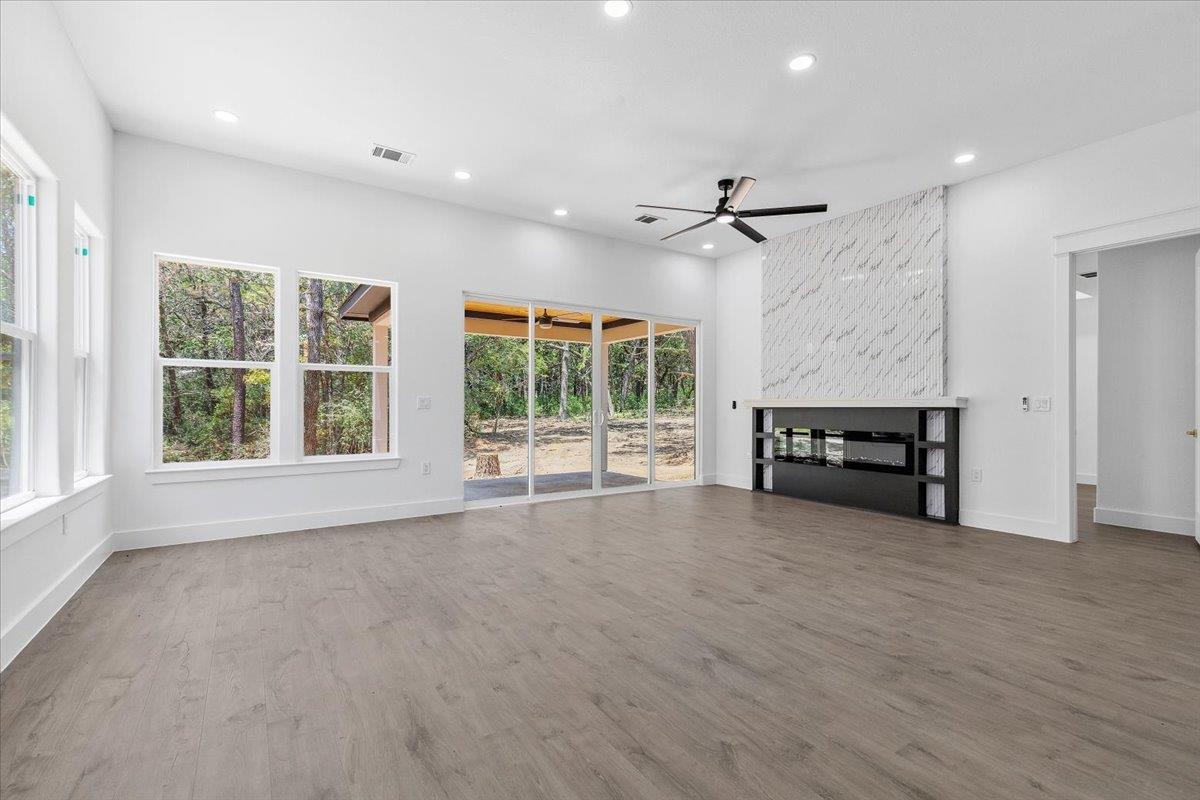 112 N Pohakea DR, Bastrop, TX 78602