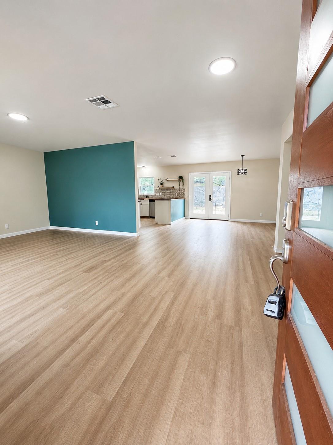 1807 Corona DR, Austin, TX 78723