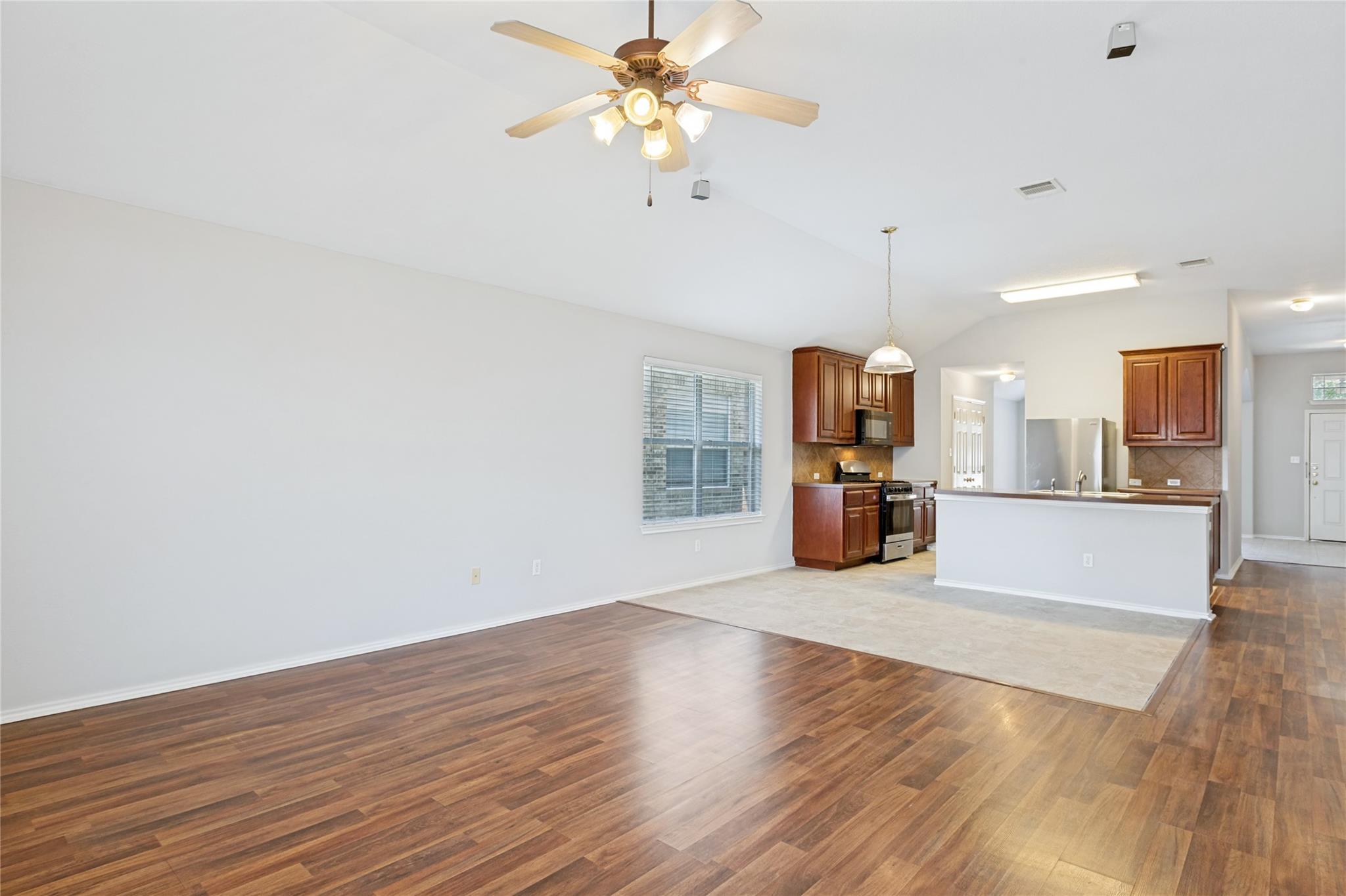 18625 Silent Water Way, Pflugerville, TX 78660