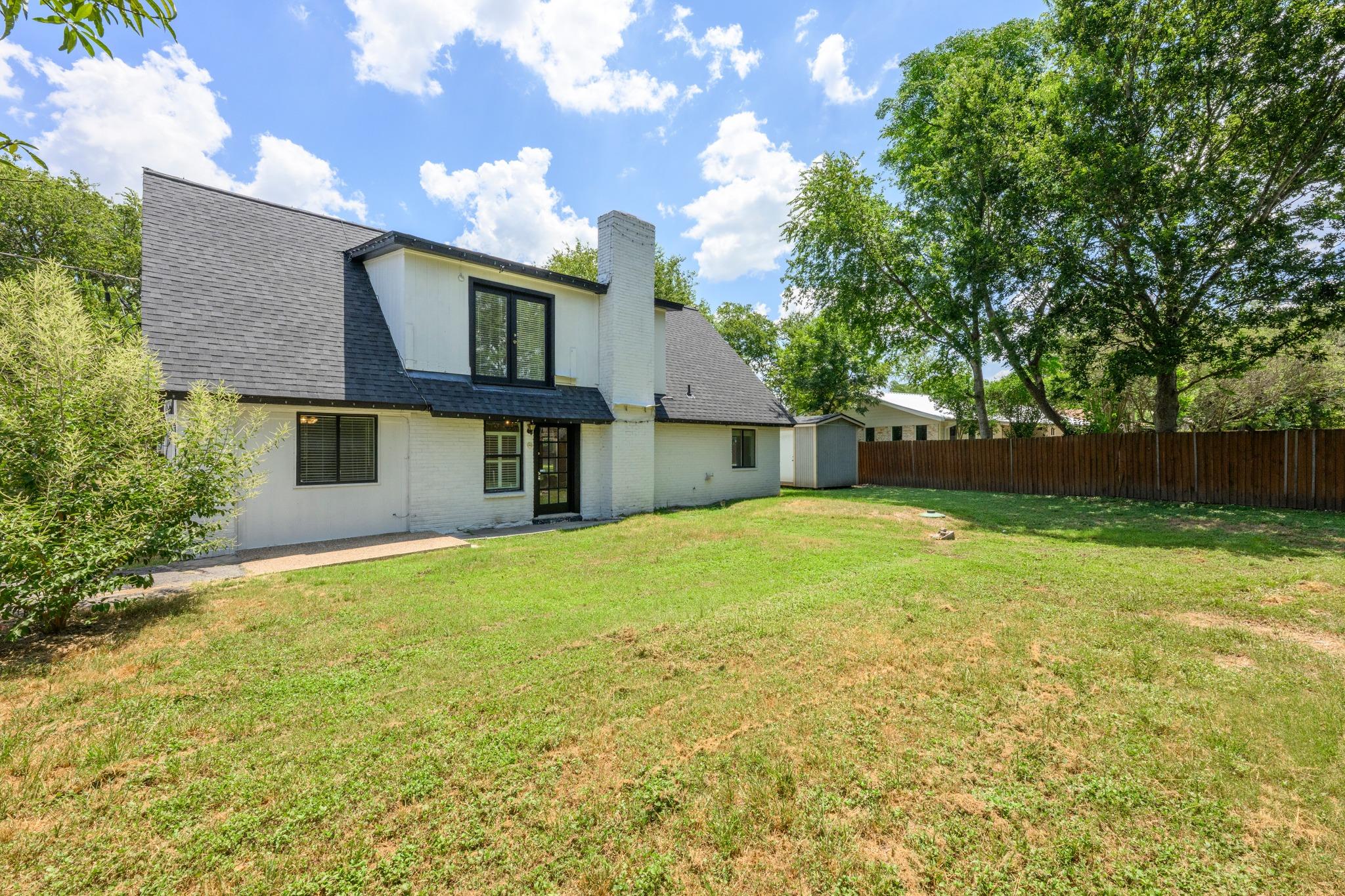 12900 Ben Milam DR, Manchaca, TX 78652