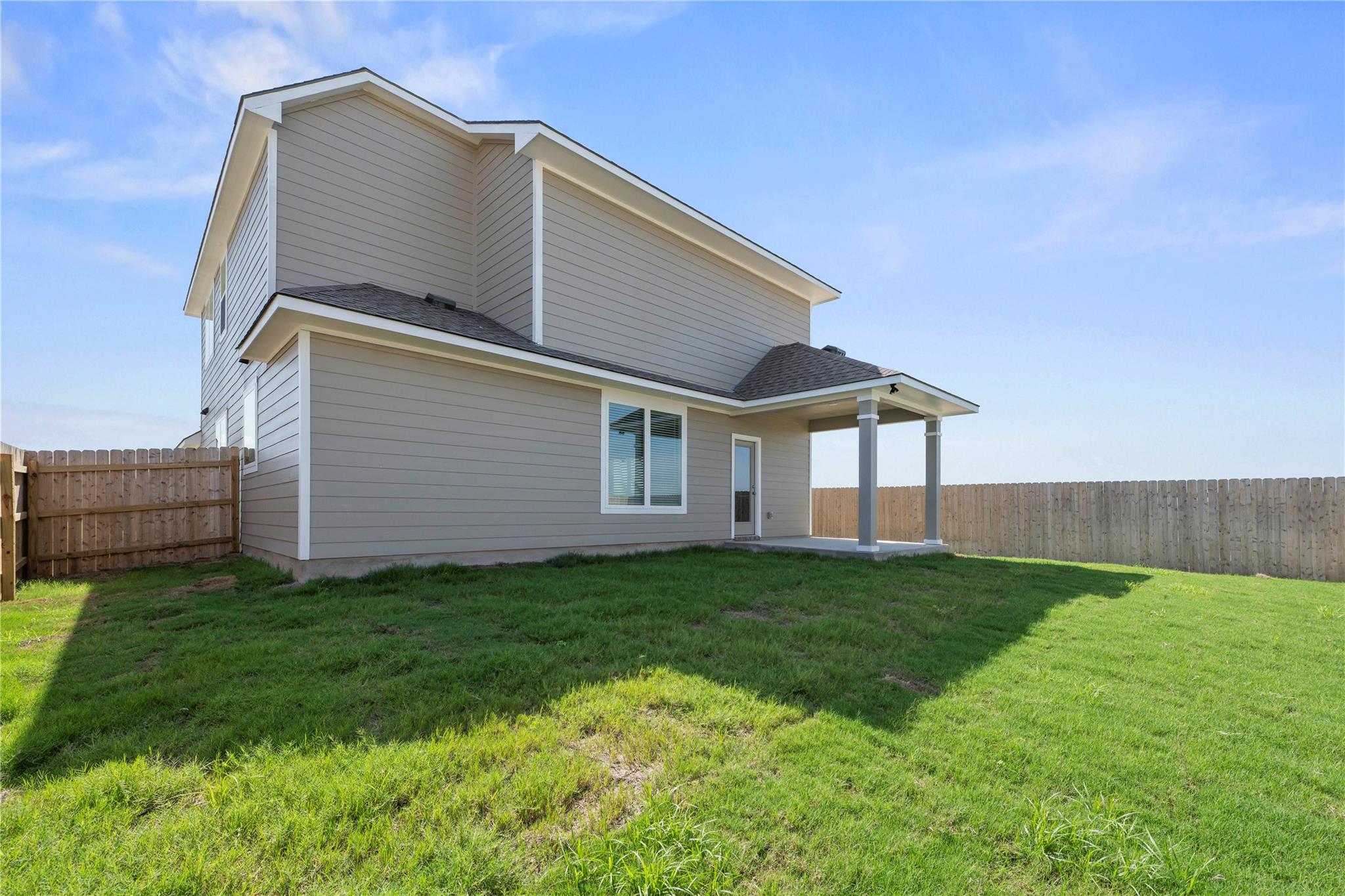 504 Sleep Hollow DR, Jarrell, TX 76537