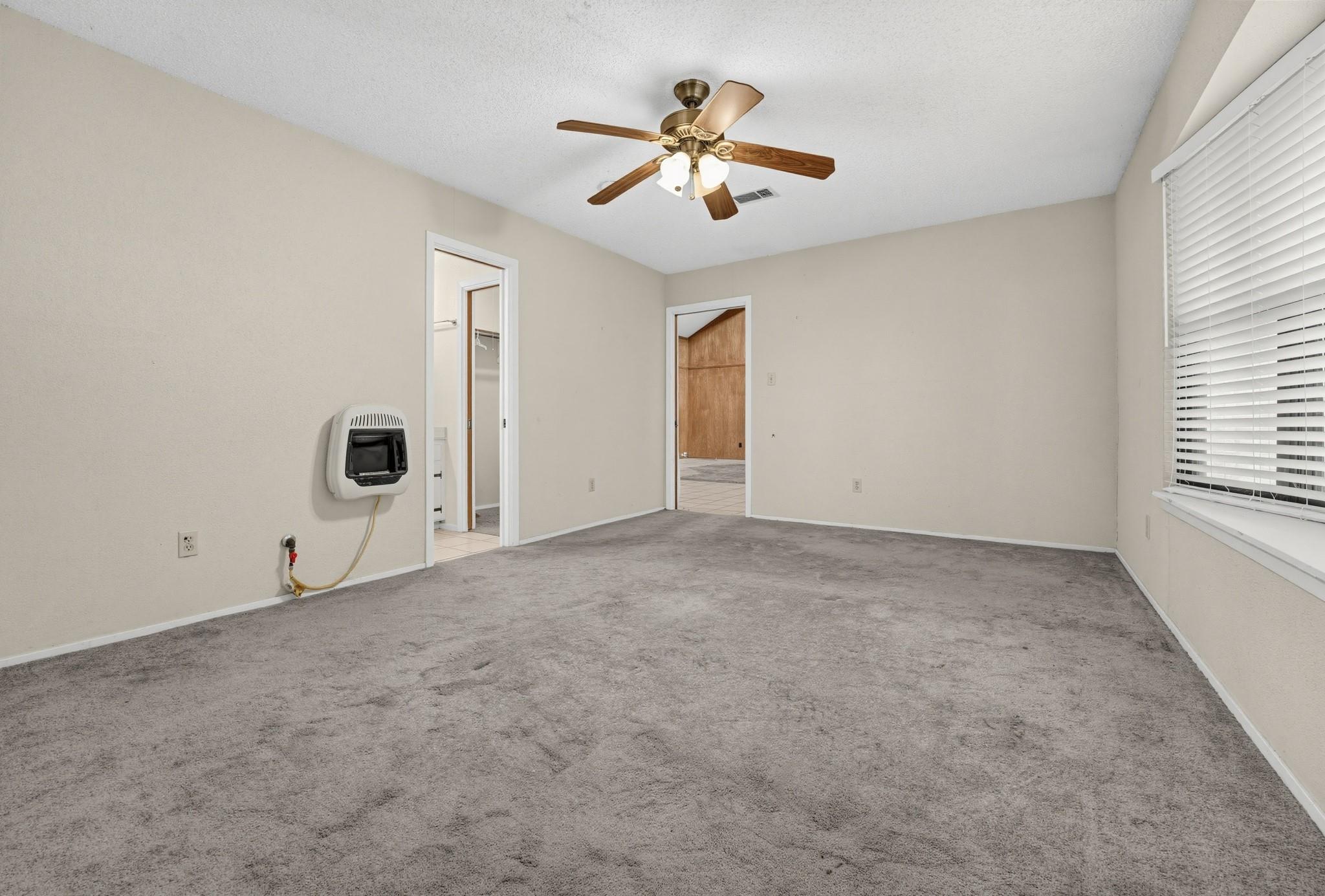 1650 County Road 421, Taylor, TX 76574