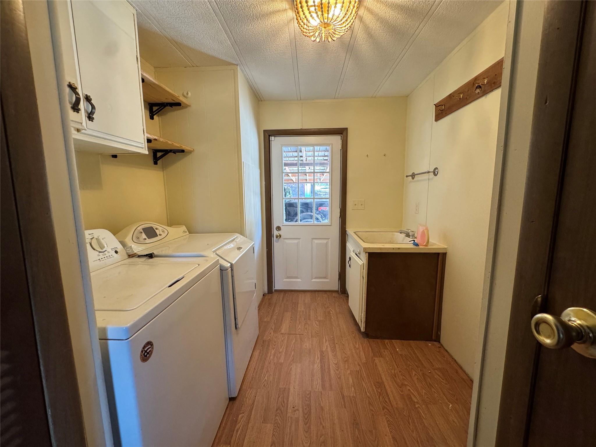 134 Elgin Woods LN, Elgin, TX 78621