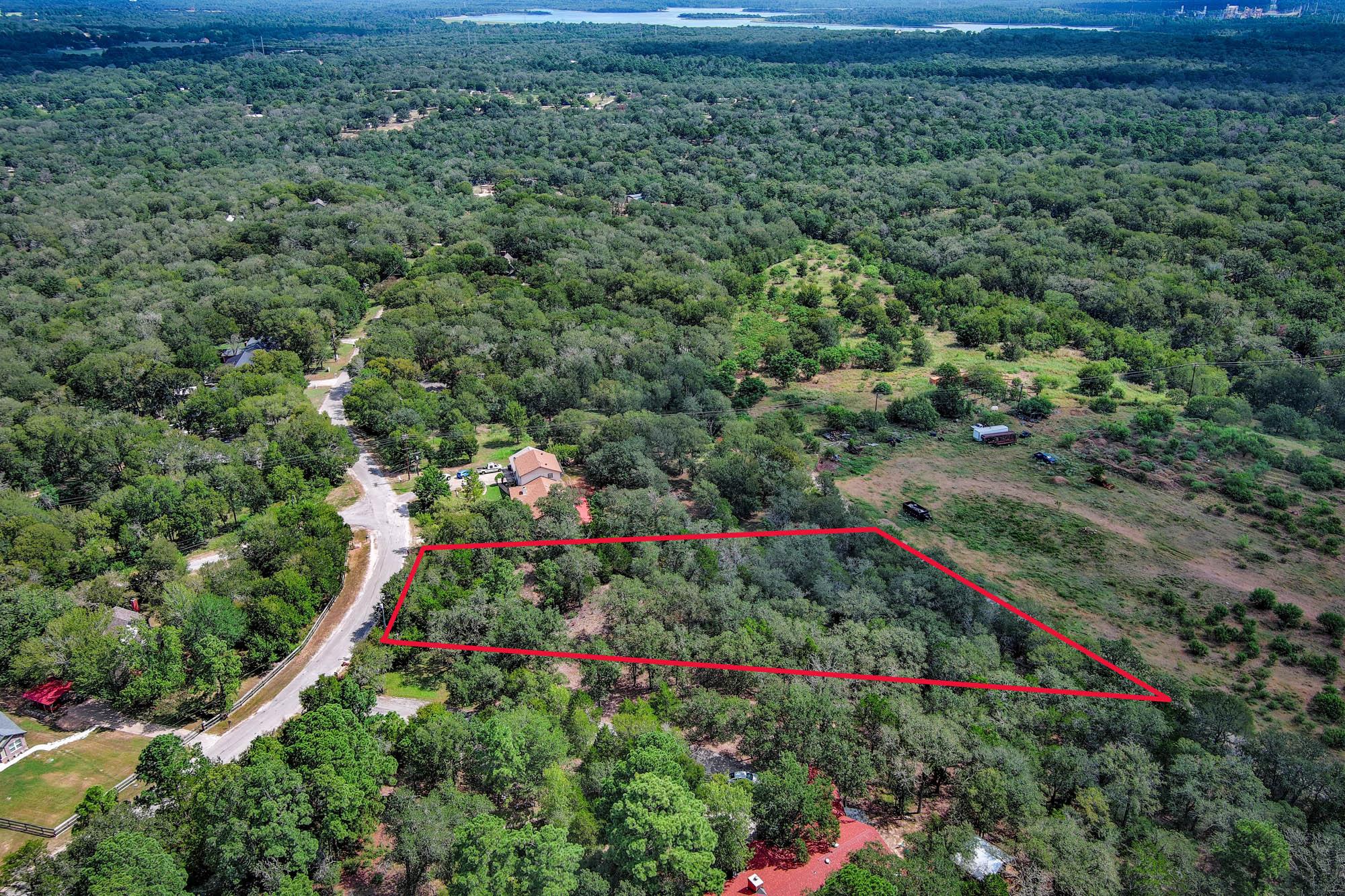 000 Piney Ridge DR, Bastrop, TX 78602