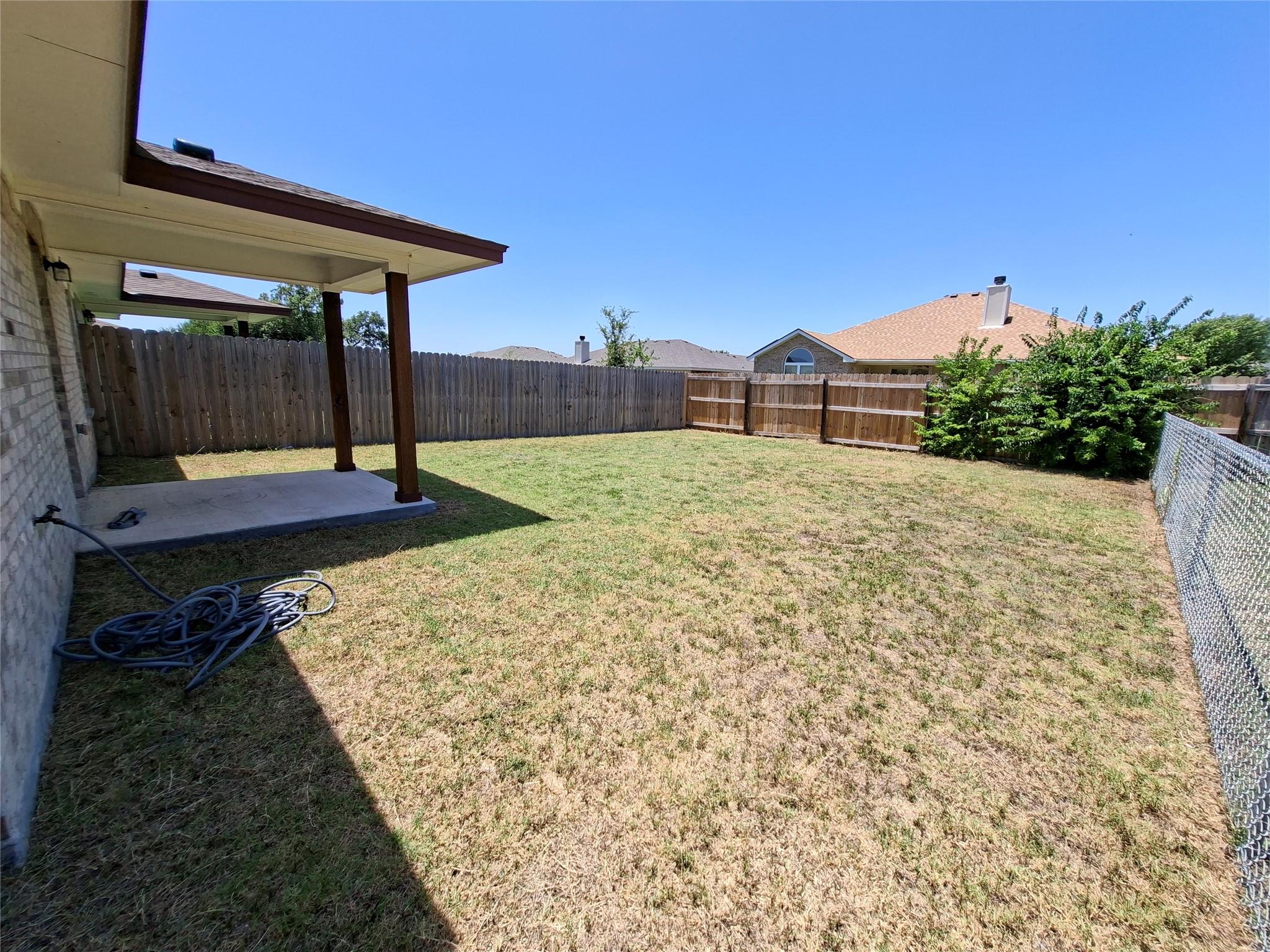 1818 Castroville TRL, Copperas Cove, TX 76522