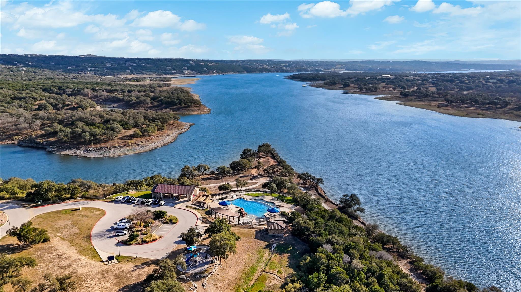 22809 Golden Daisy LN, Lago Vista, TX 78645