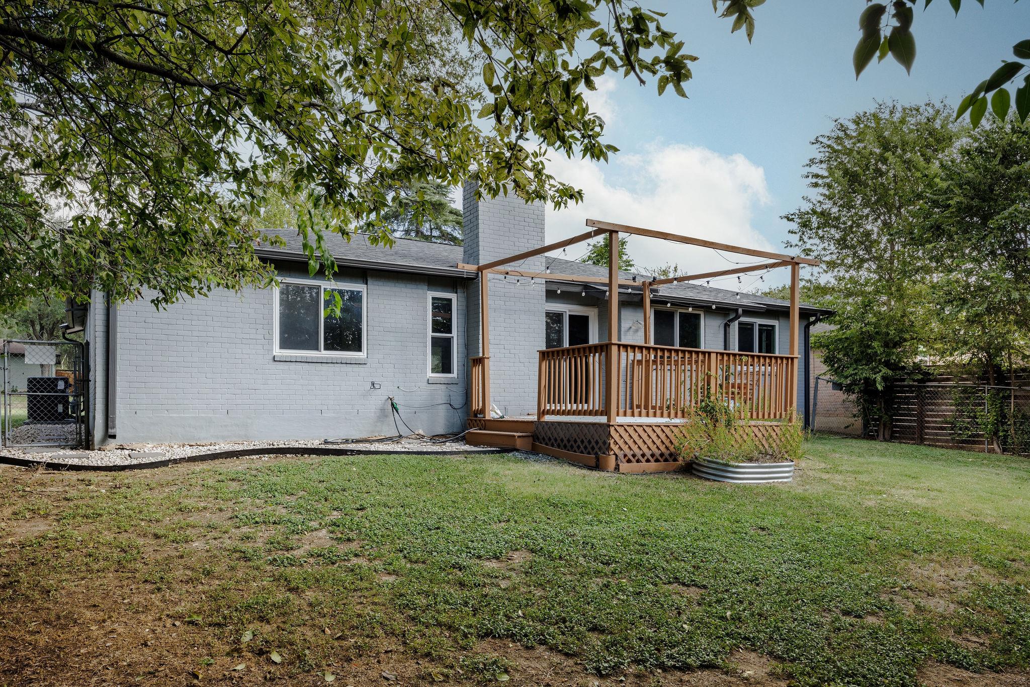 6101 London DR, Austin, TX 78745