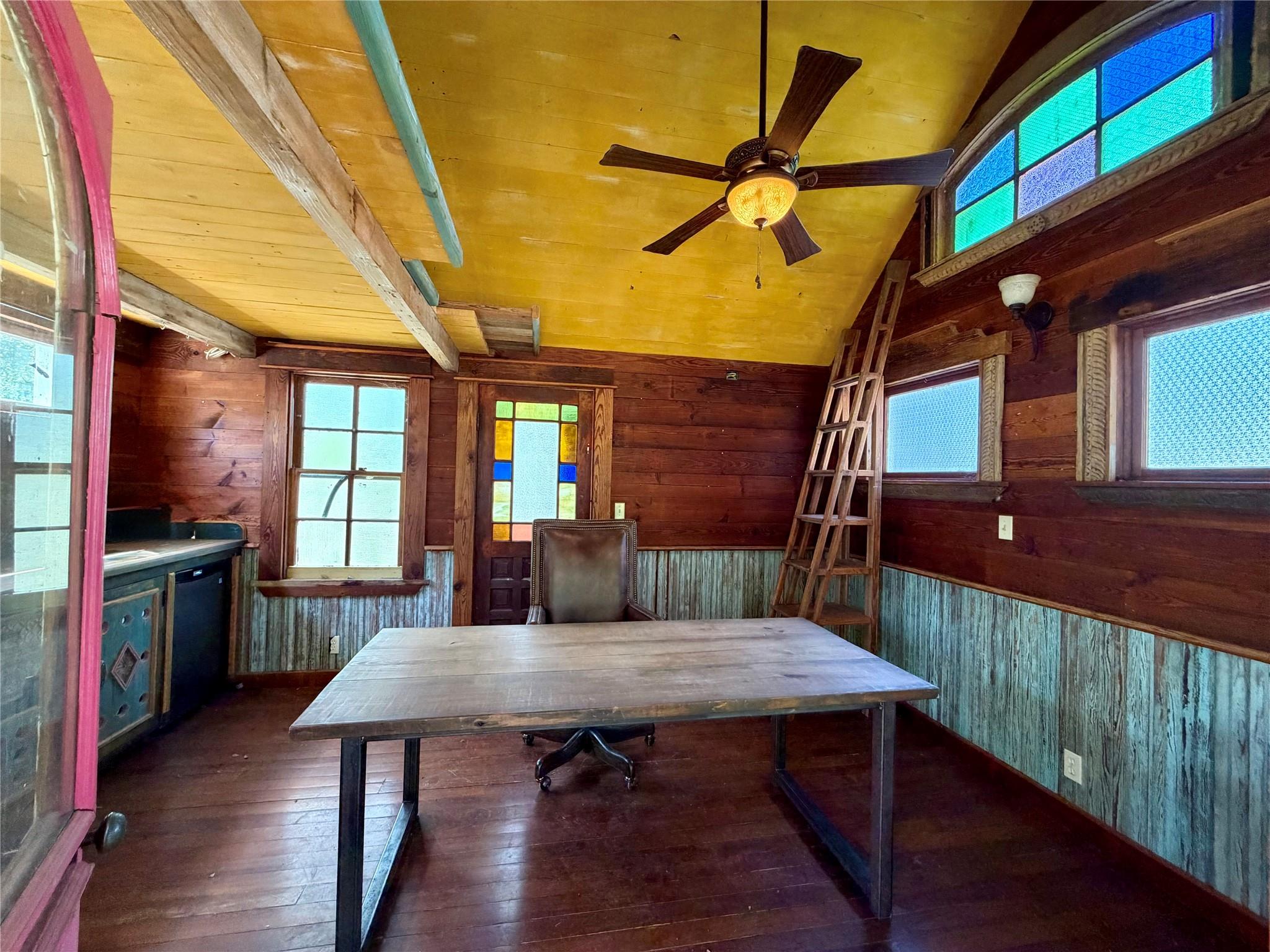 5115 Twin Acres DR, Austin, TX 78738