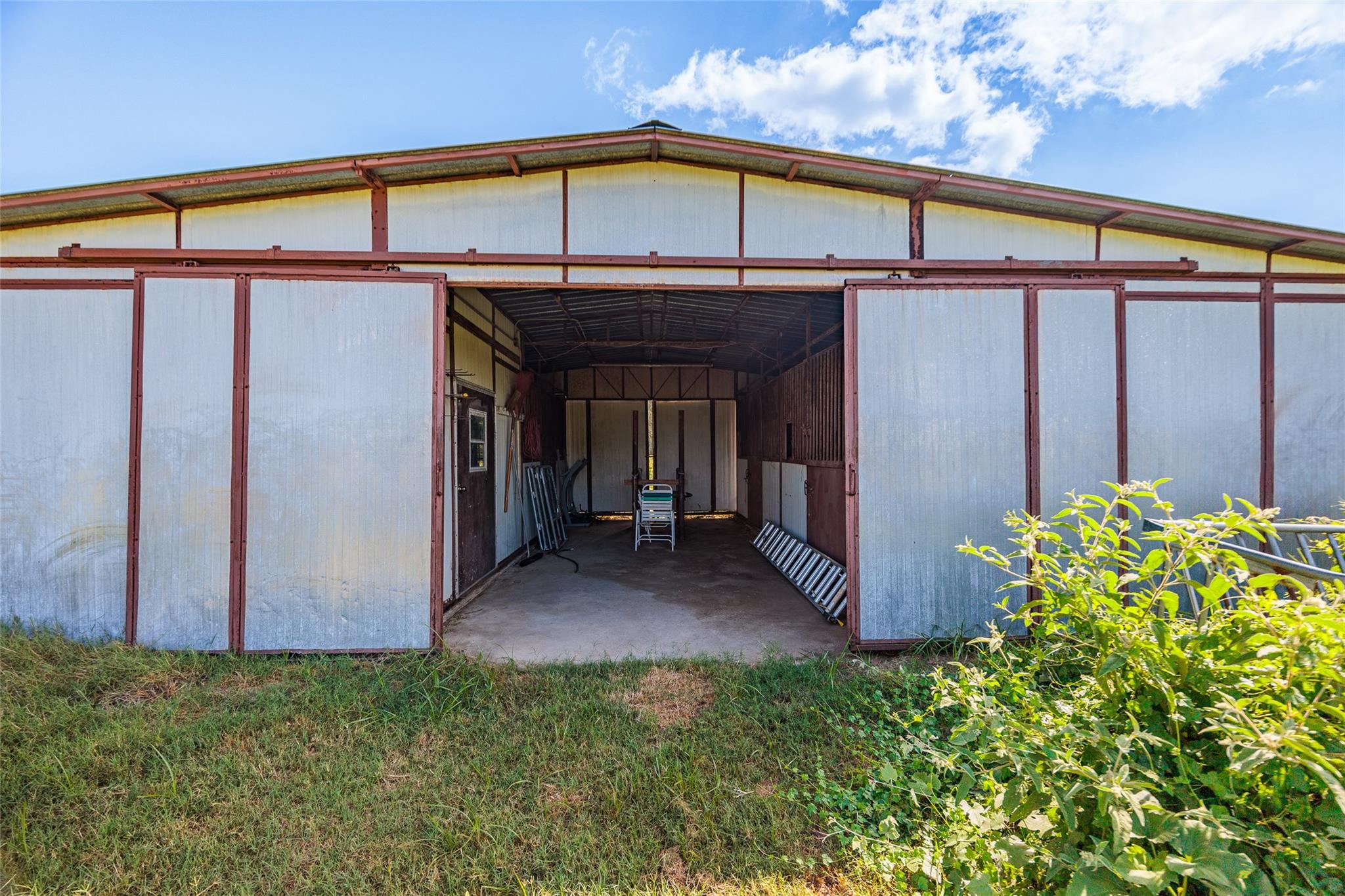 161 County Road 441, Thorndale, TX 76577