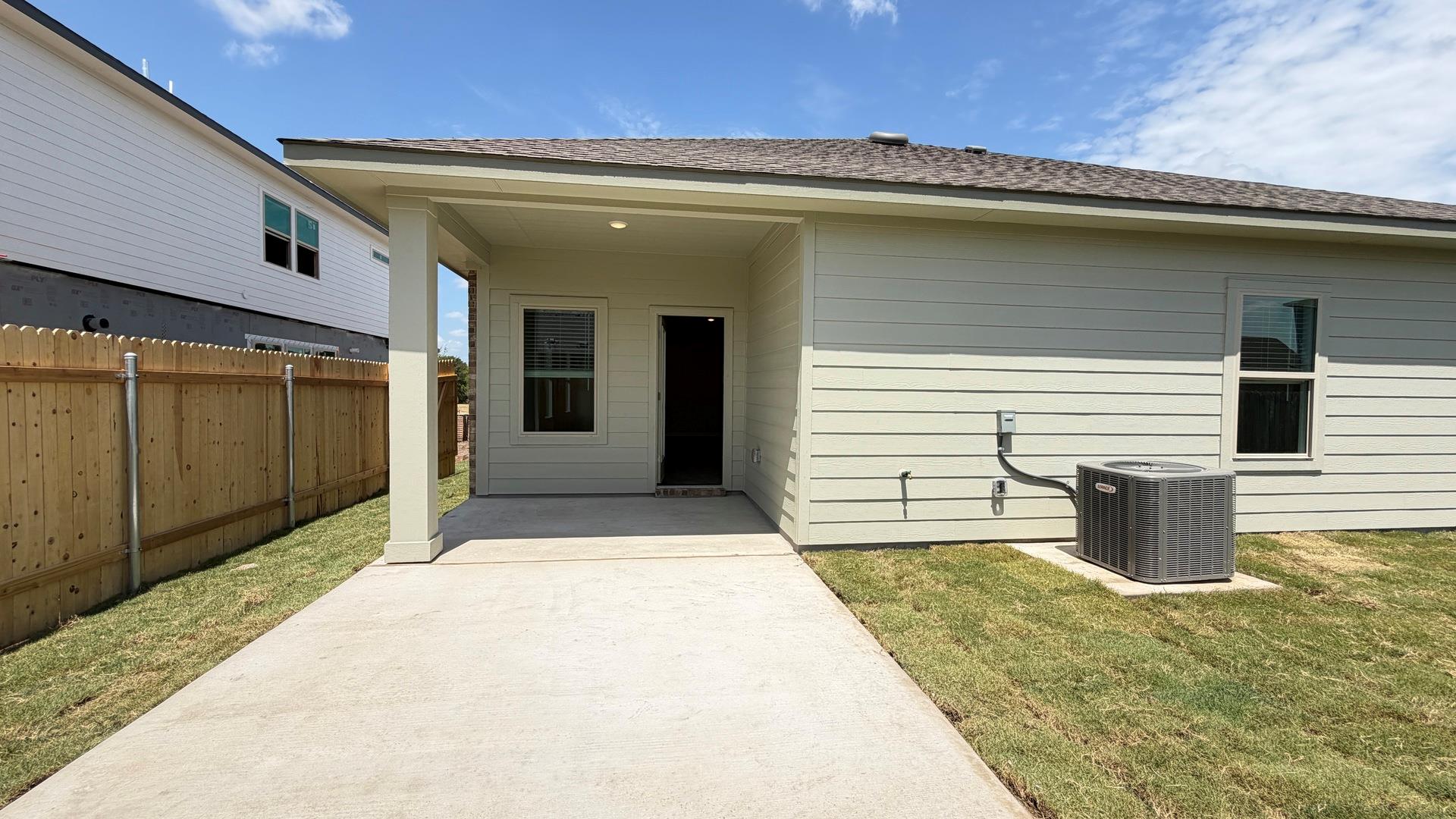 12421 Cockatto XING, Manor, TX 78653