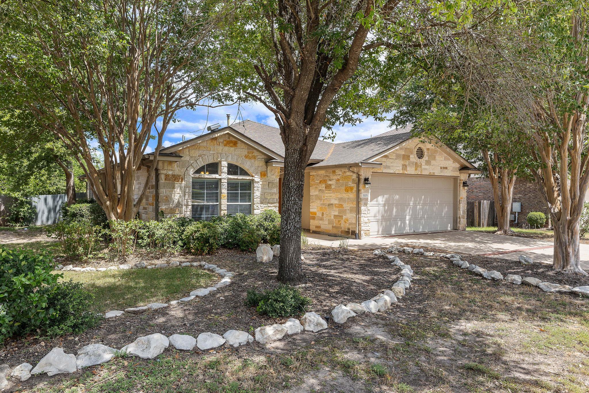 1105 South Brook DR, Leander, TX 78641