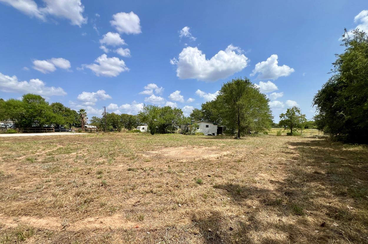 109 Patti CV S, Bastrop, TX 78602