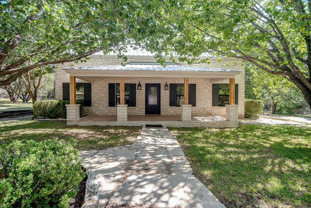 146 Hillside DR, Fredericksburg, TX 78624