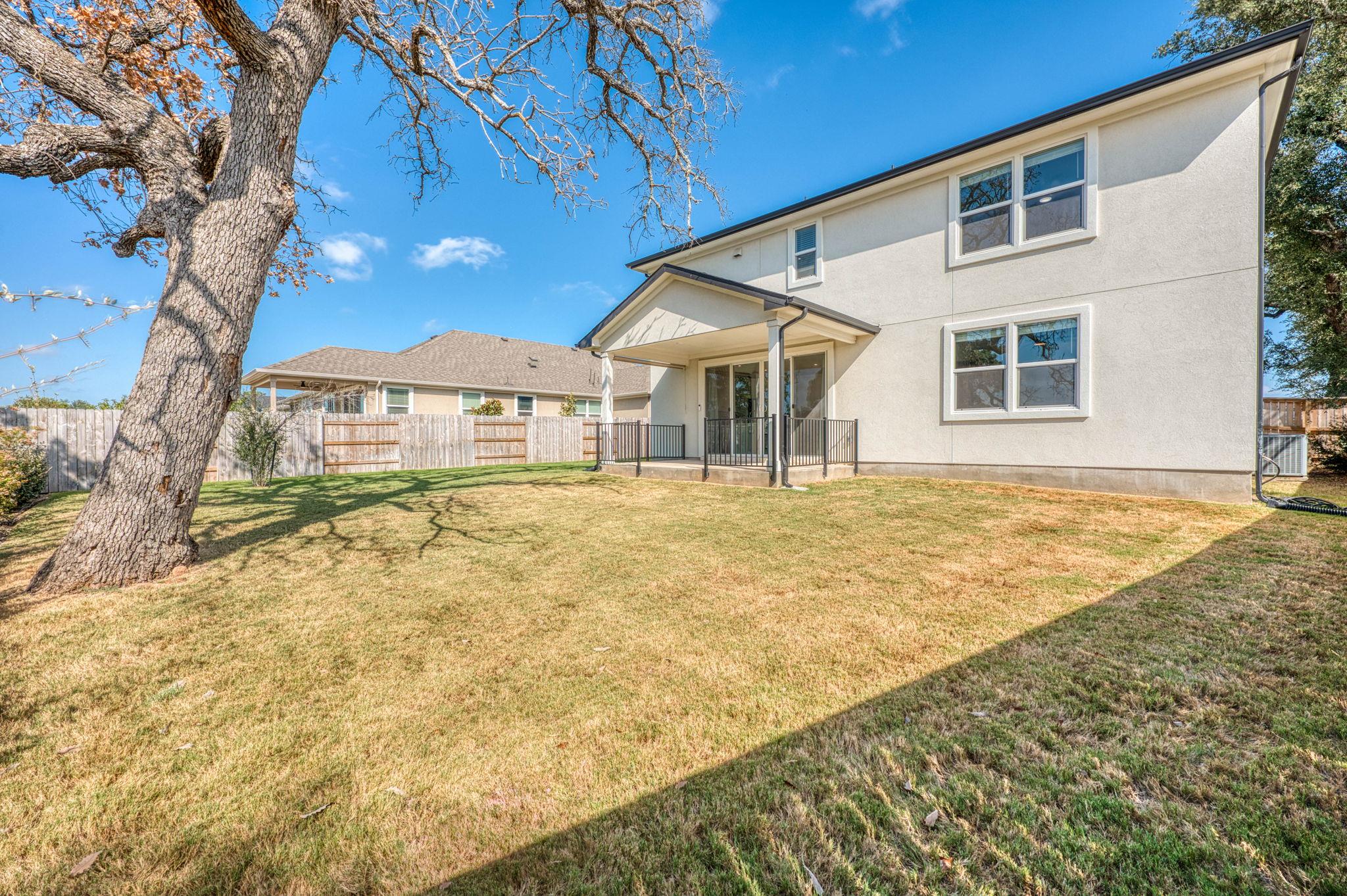 101 Plumbago LN, Marble Falls, TX 78654