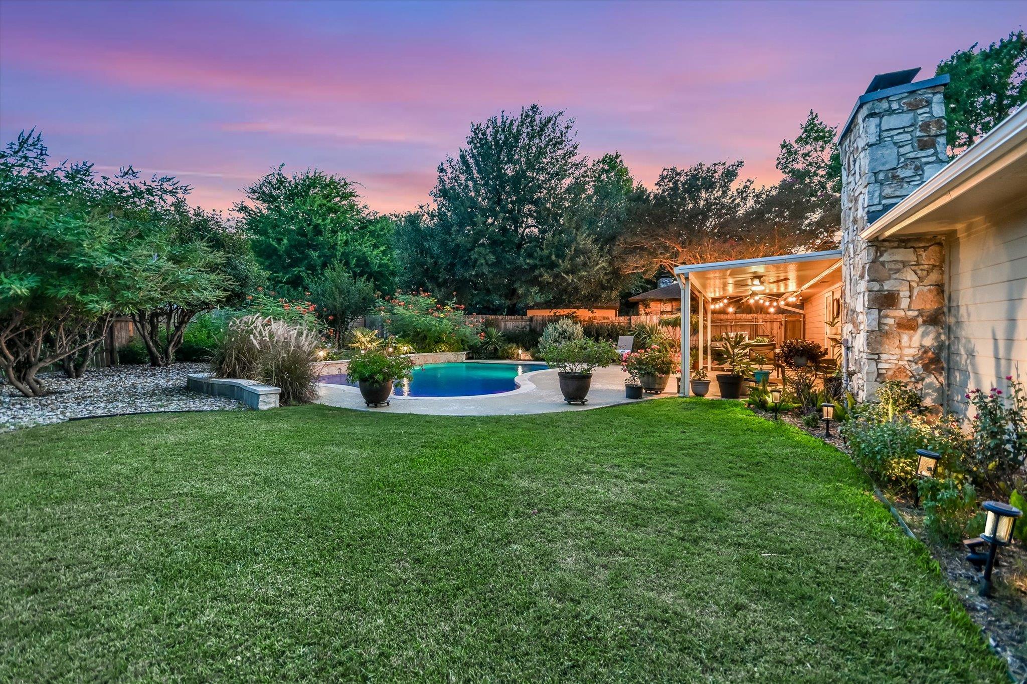 10909 Rustic Manor LN, Austin, TX 78750