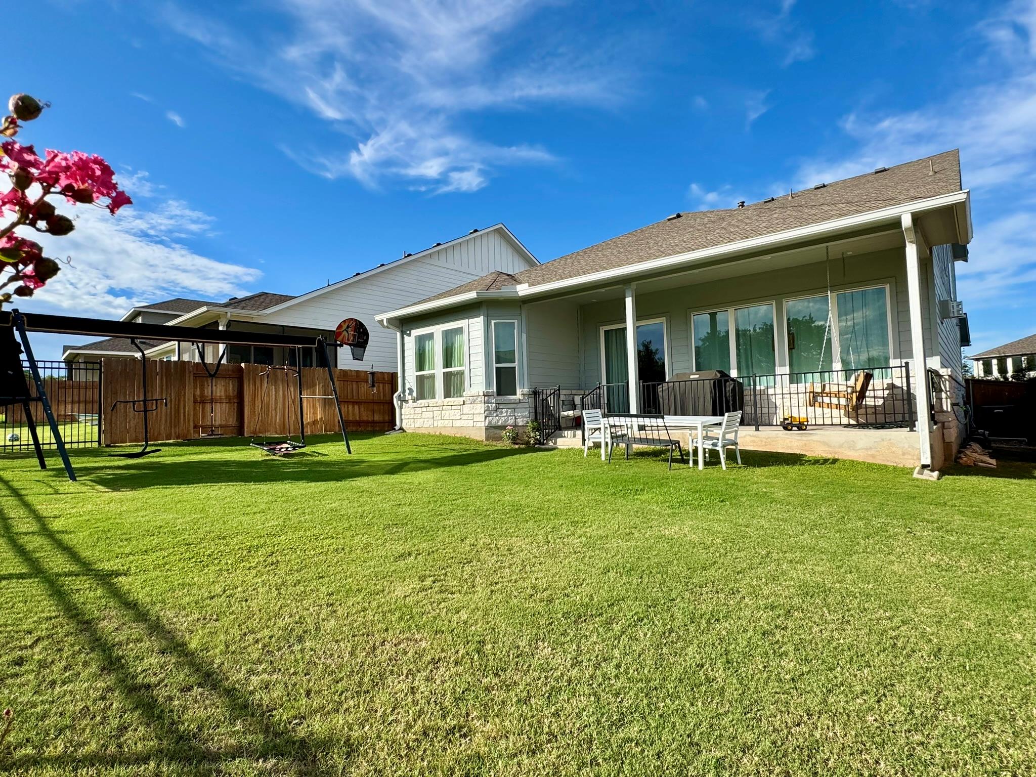 1202 Sage Thrasher CIR, Dripping Springs, TX 78620