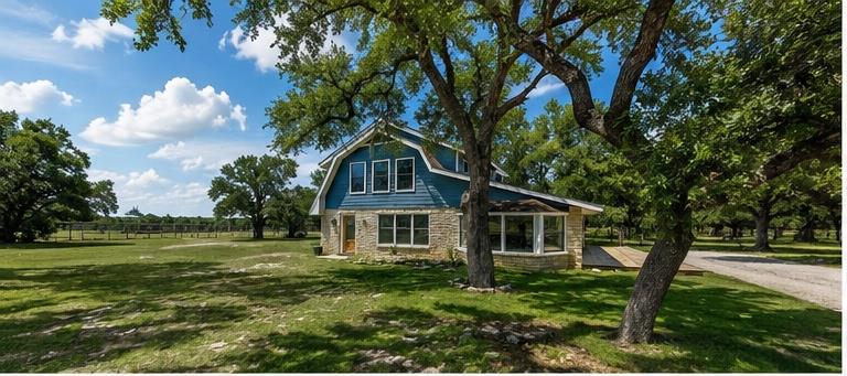 790 Private Road 905, Liberty Hill, TX 78642
