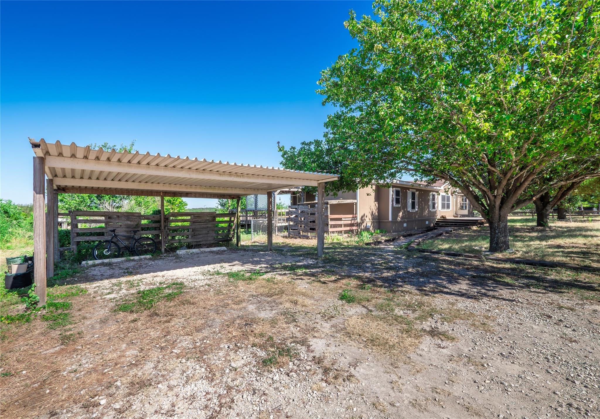 10512 Hibbs LN, Manor, TX 78653