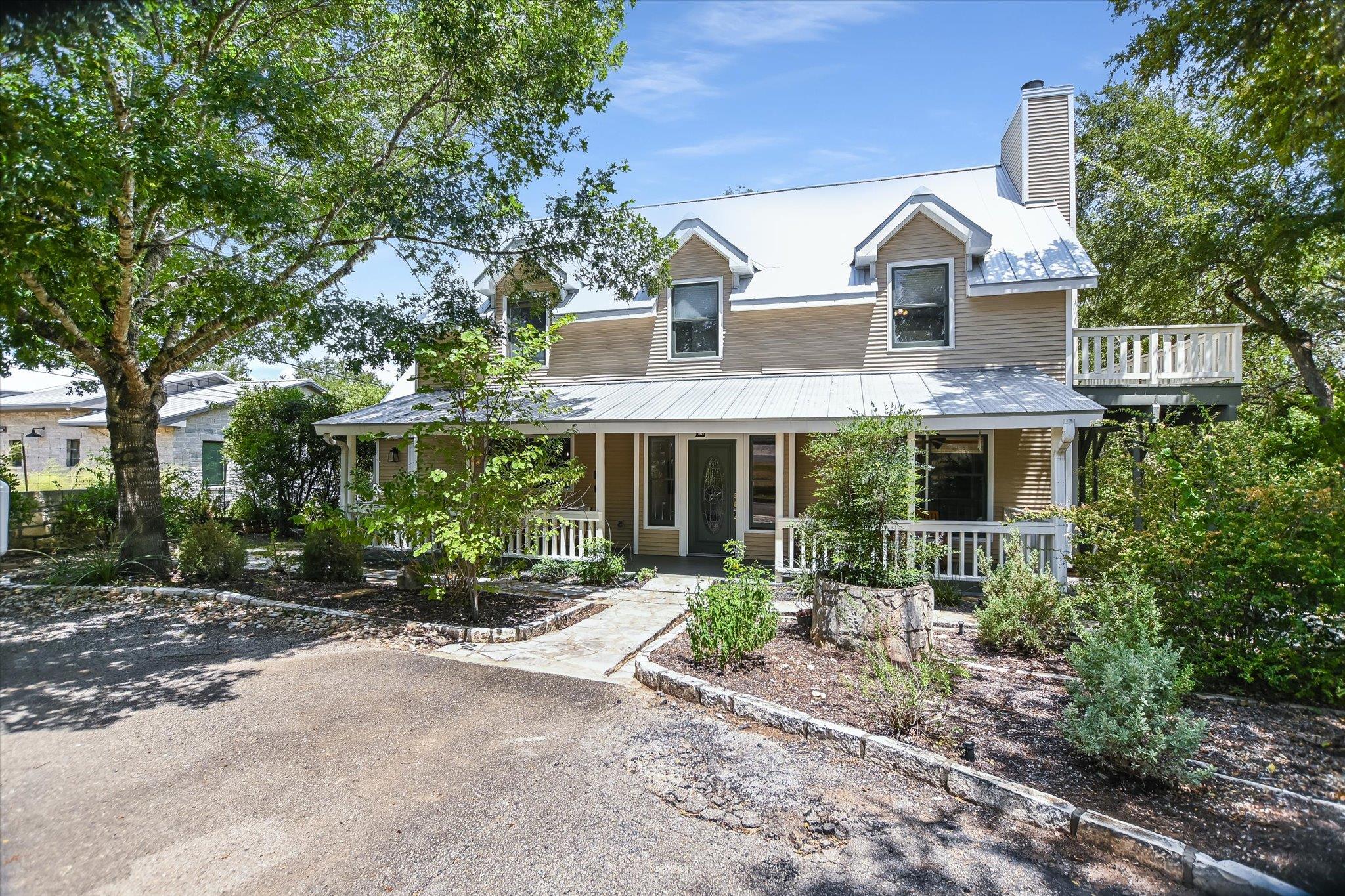 201 Sundown LN, Wimberley, TX 78676
