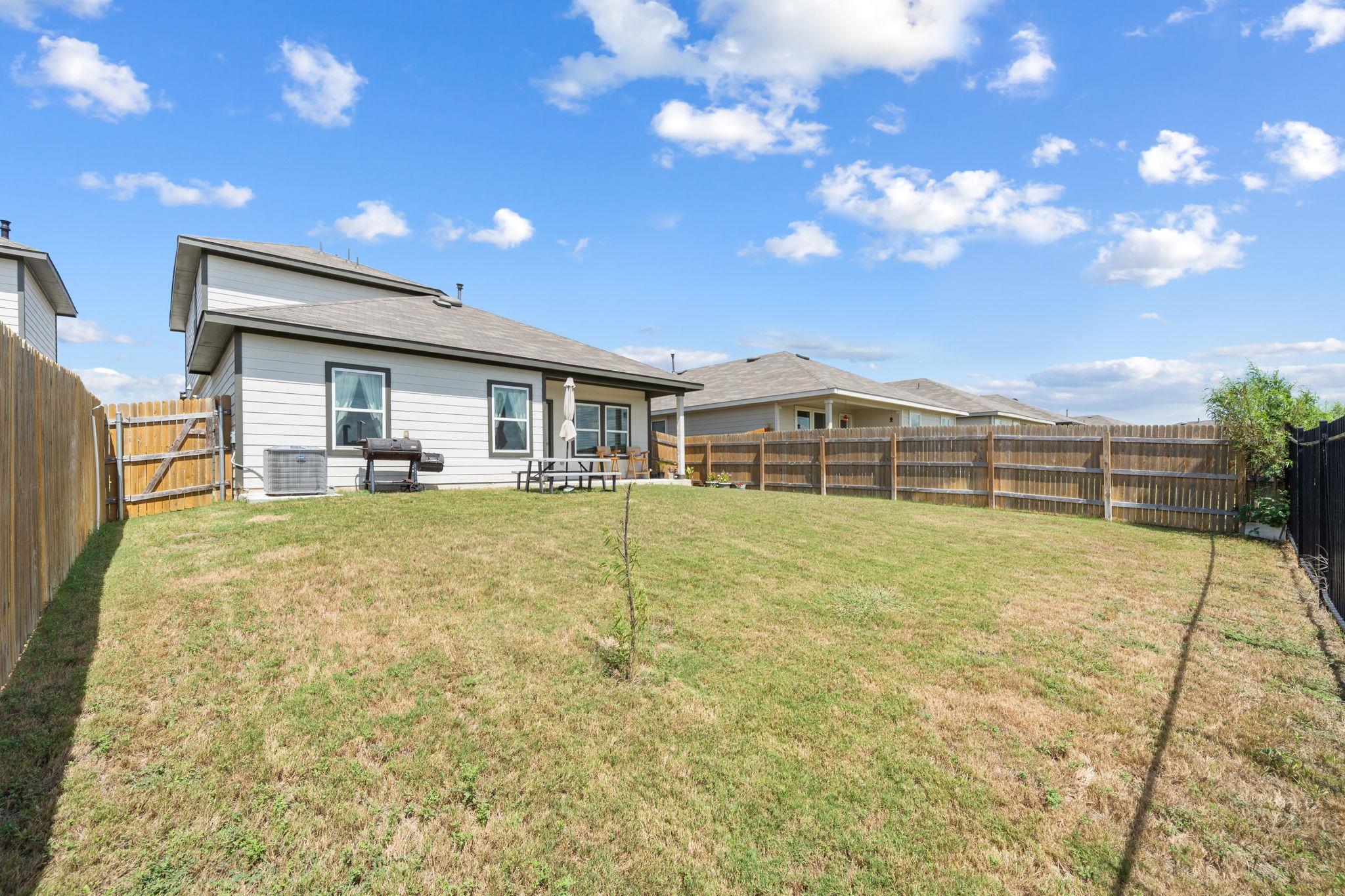 917 Lake Sweetwater LN, Kyle, TX 78610
