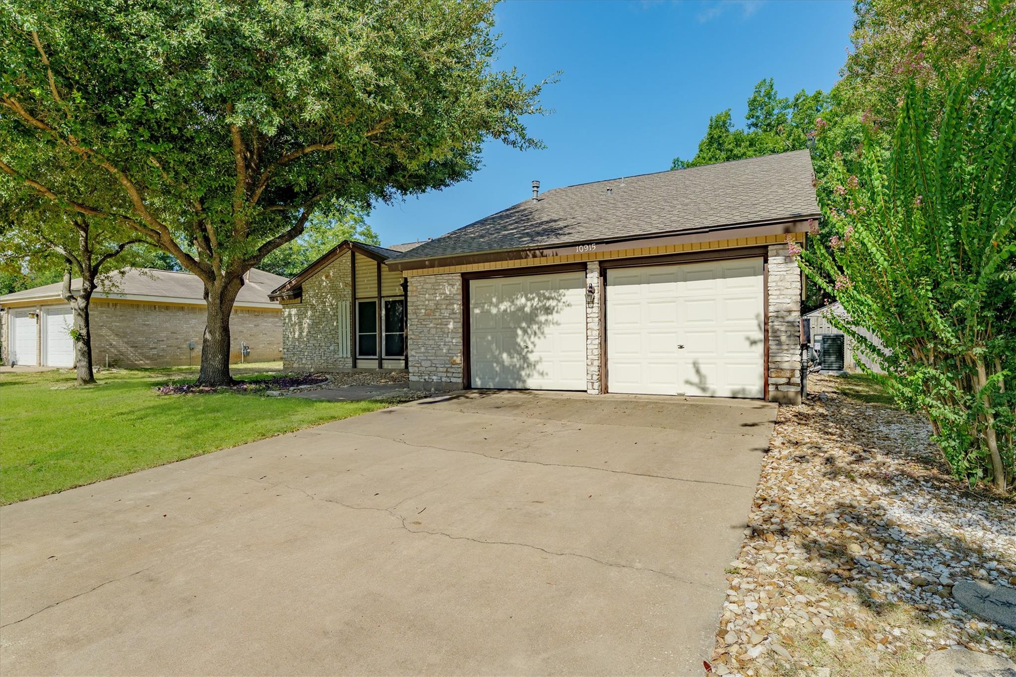 10915 Thicket TRL, Austin, TX 78750